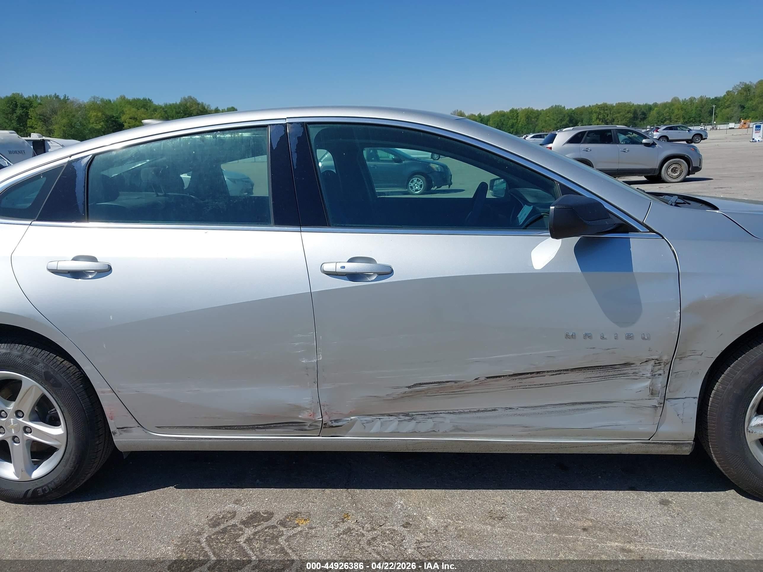 2021 Chevrolet Malibu Fwd Ls Серебряный vin: 1G1ZB5ST5MF023663