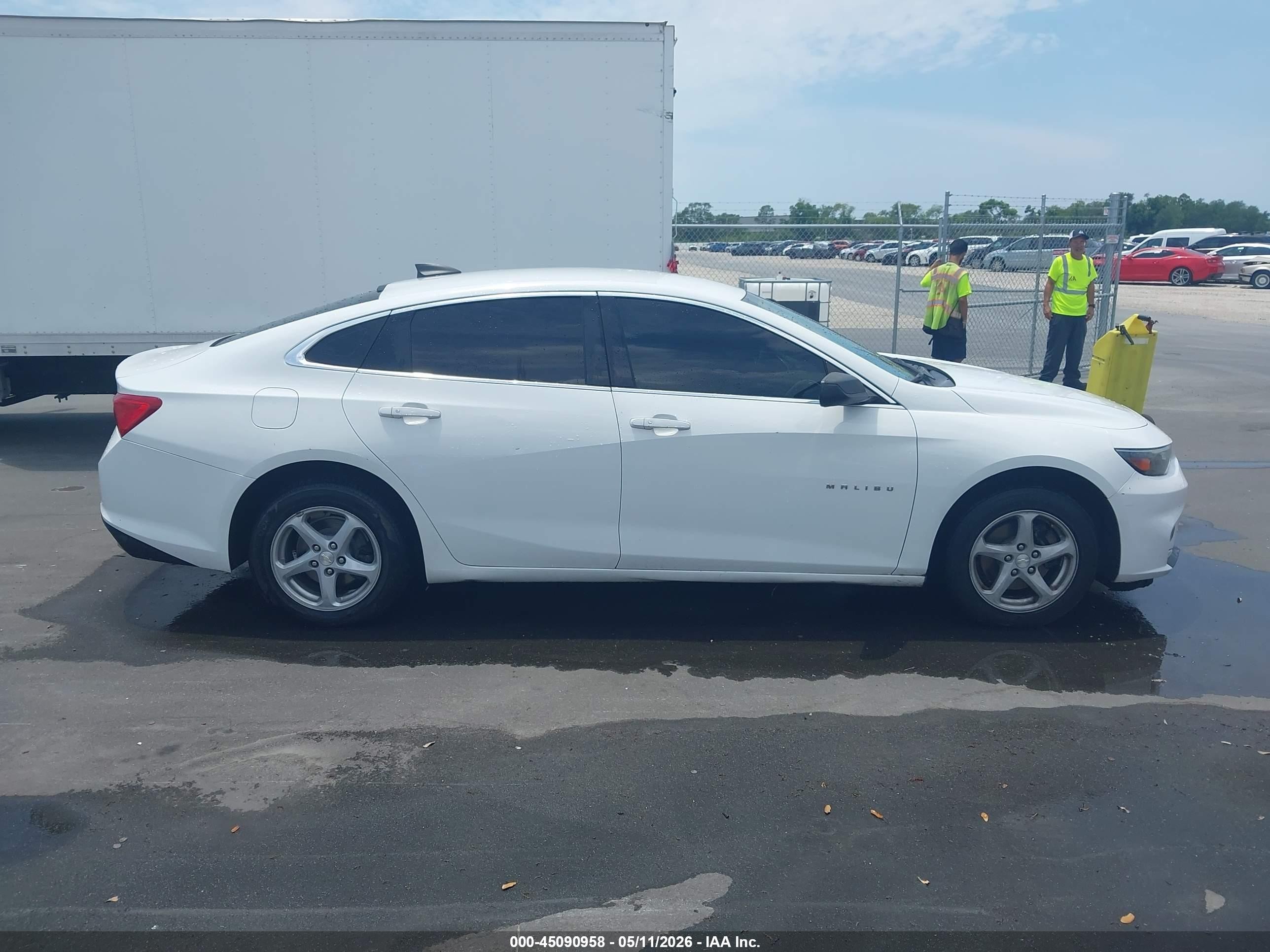 2017 Chevrolet Malibu Ls White vin: 1G1ZB5ST6HF273189
