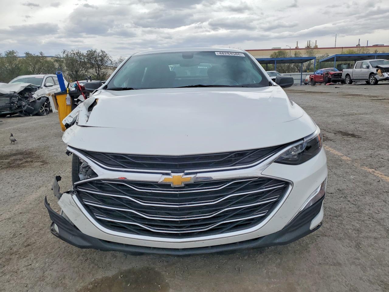 2022 Chevrolet Malibu Ls White vin: 1G1ZB5ST6NF191961