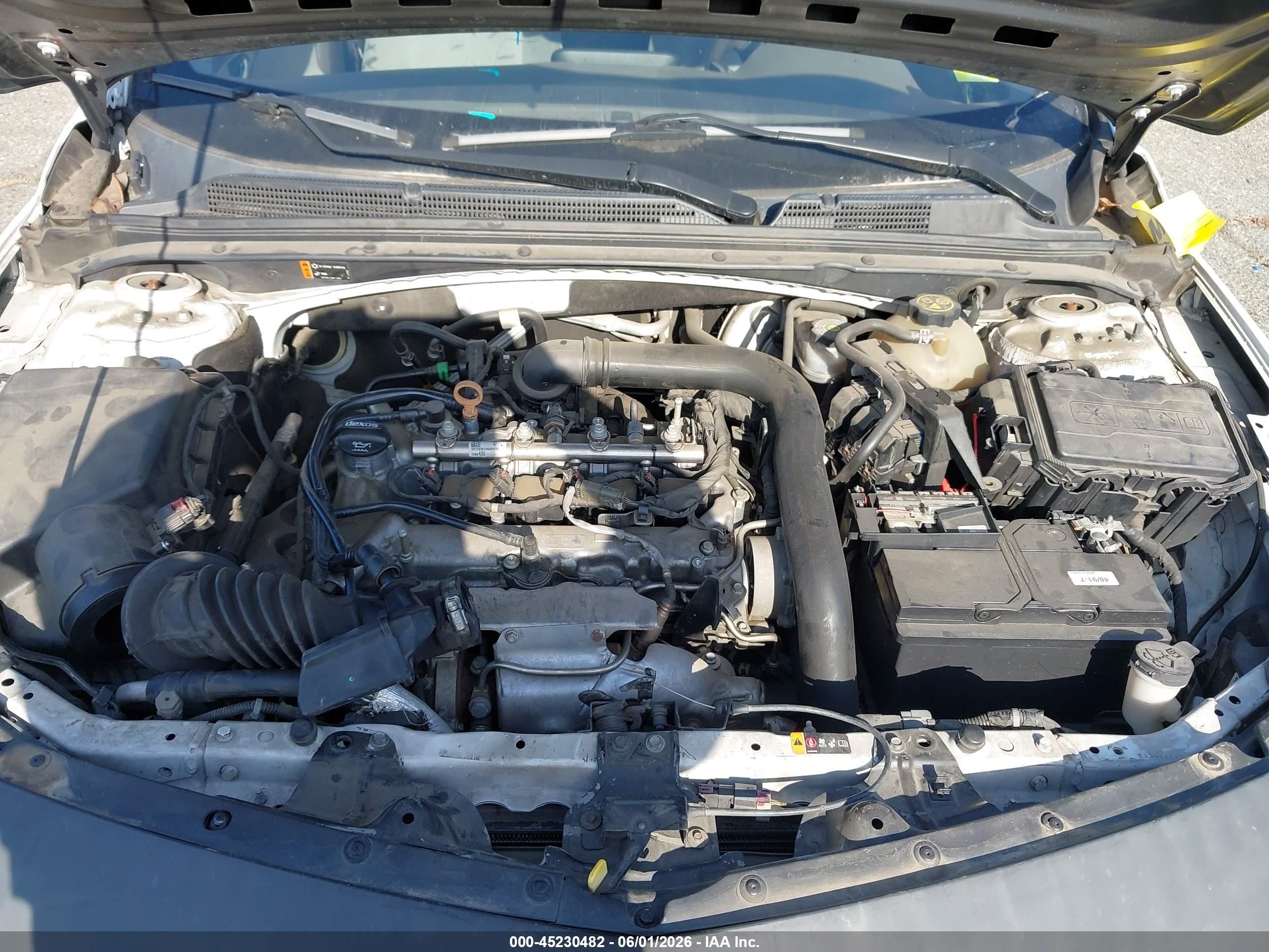 2018 Chevrolet Malibu 1ls White vin: 1G1ZB5ST7JF218191