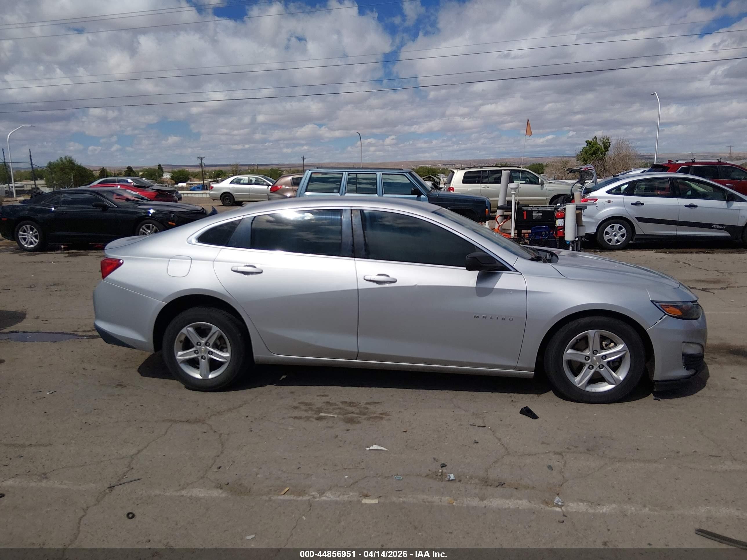 2020 Chevrolet Malibu Fwd Ls Silver vin: 1G1ZB5ST7LF099612