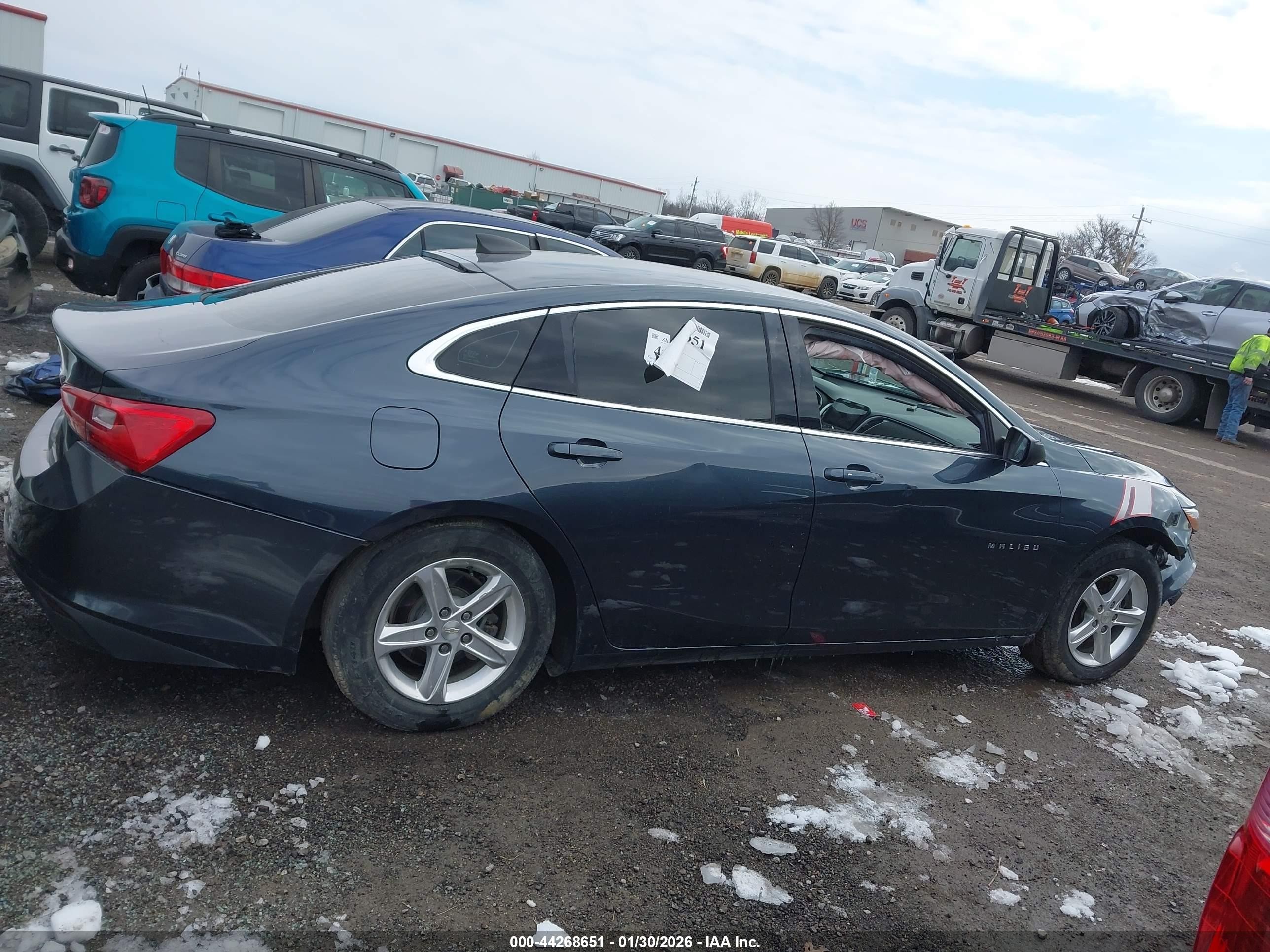 2020 Chevrolet Malibu Fwd Ls Синий vin: 1G1ZB5ST7LF152356
