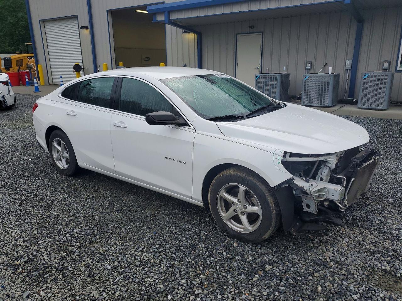 2016 Chevrolet Malibu Ls Белый vin: 1G1ZB5ST9GF345937