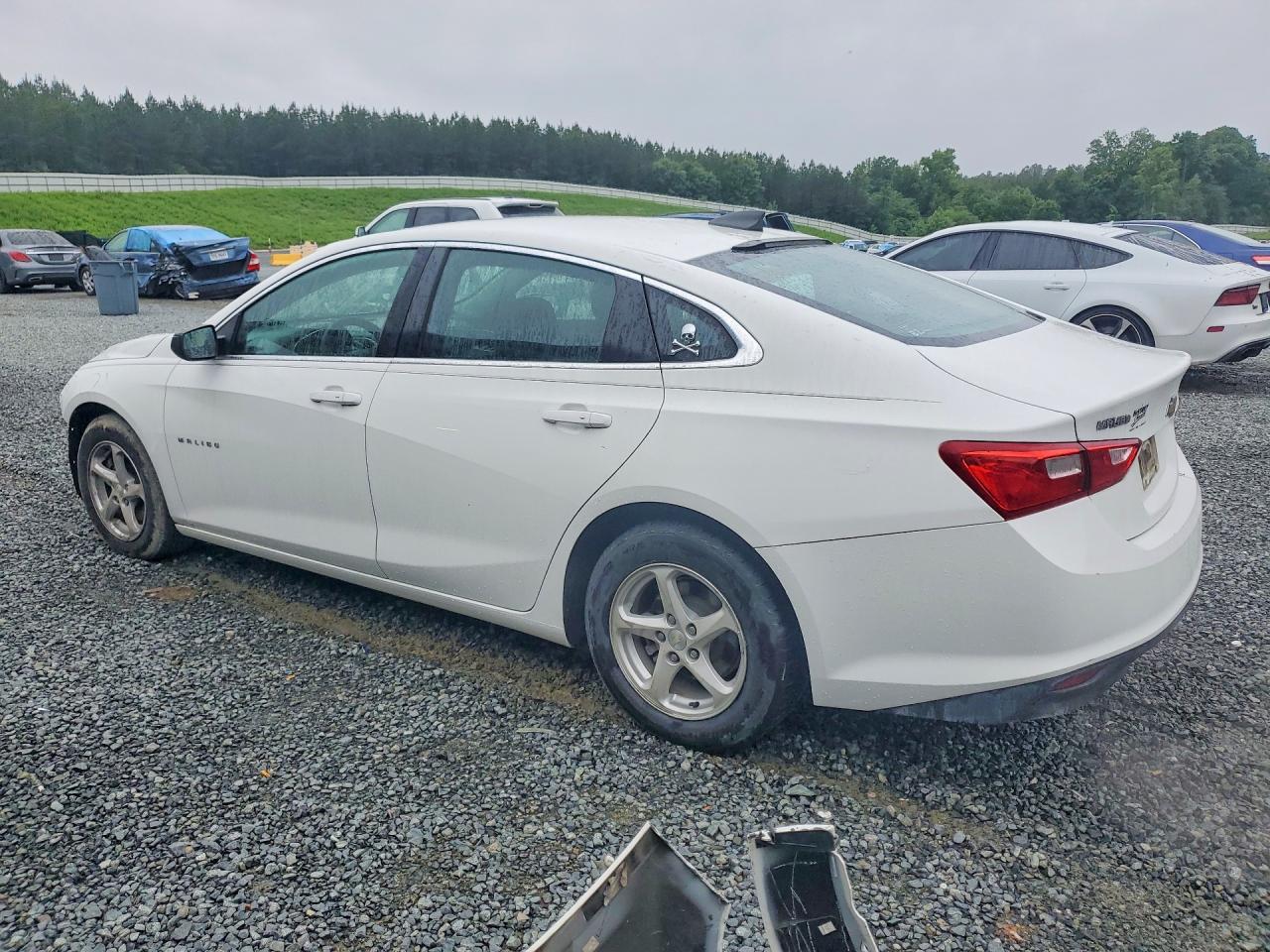 2016 Chevrolet Malibu Ls Белый vin: 1G1ZB5ST9GF345937
