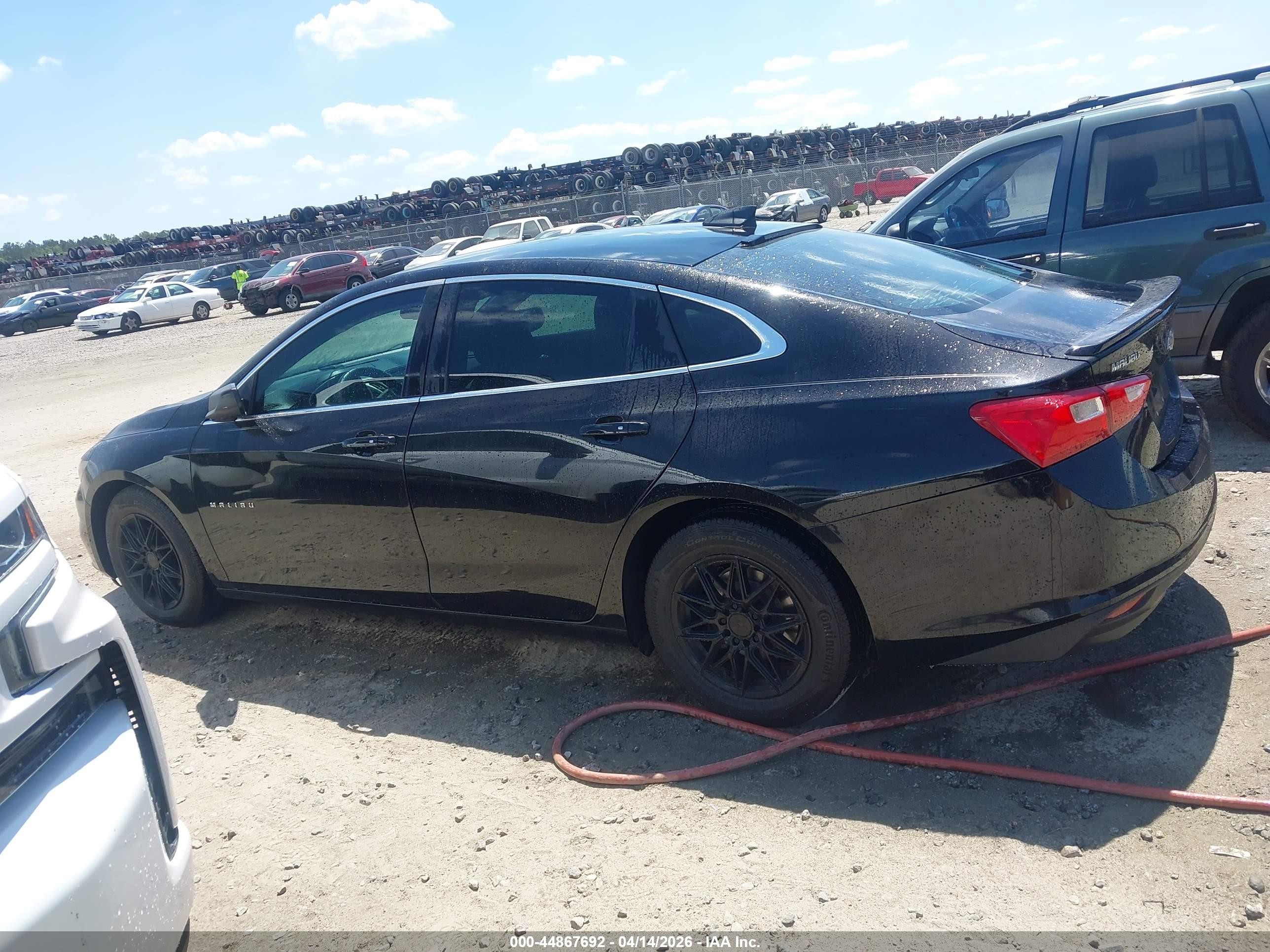 2017 Chevrolet Malibu Ls Черный vin: 1G1ZB5STXHF168591