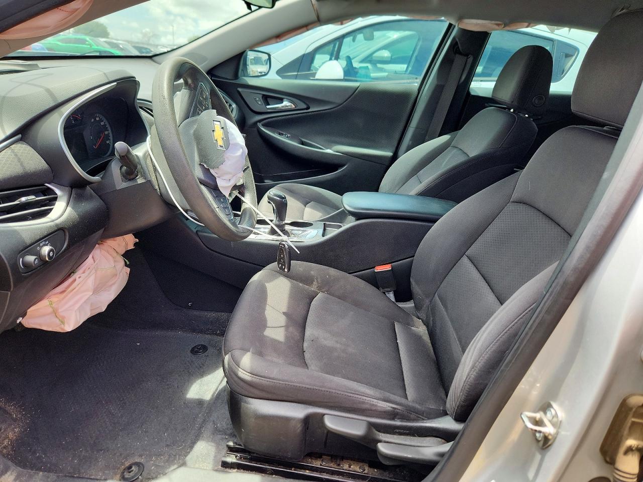 2019 Chevrolet Malibu Ls Silver vin: 1G1ZB5STXKF145576