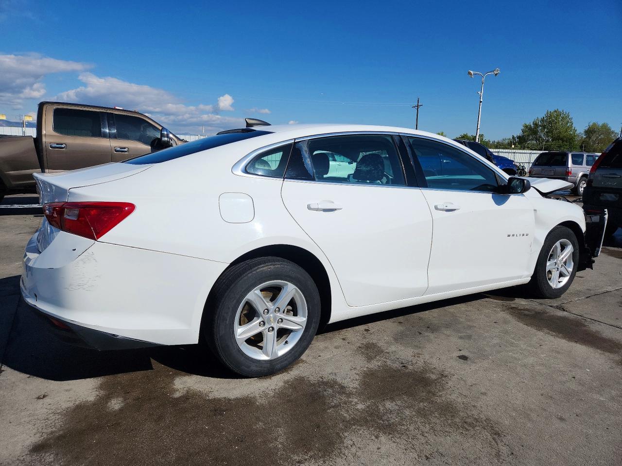 2020 Chevrolet Malibu Ls Белый vin: 1G1ZB5STXLF117827