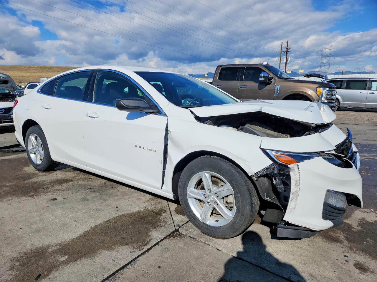 2020 Chevrolet Malibu Ls Белый vin: 1G1ZB5STXLF117827