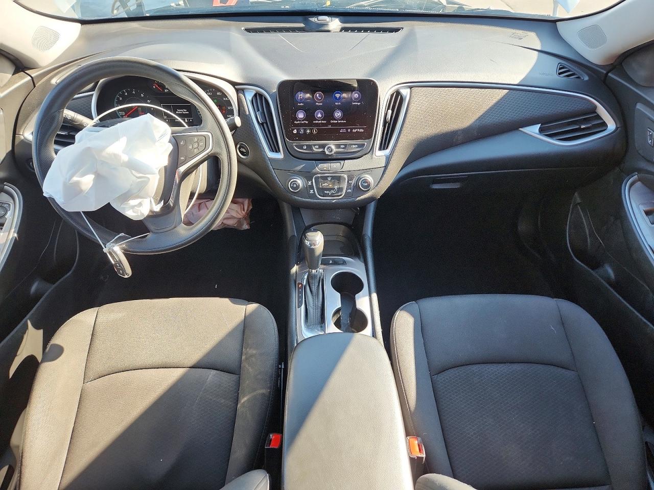 2020 Chevrolet Malibu Ls Белый vin: 1G1ZB5STXLF117827