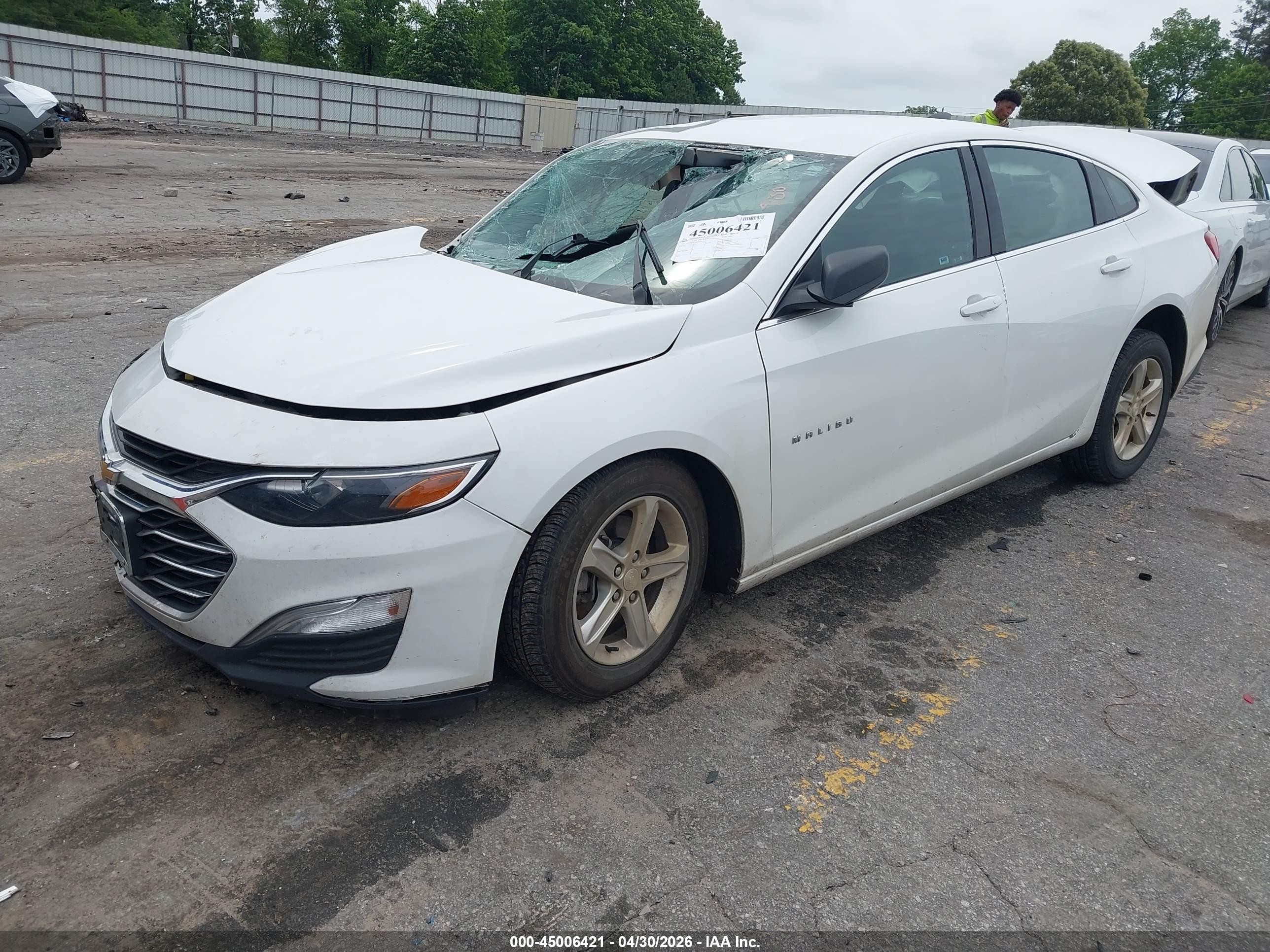 2022 Chevrolet Malibu Fwd Ls Белый vin: 1G1ZB5STXNF205330