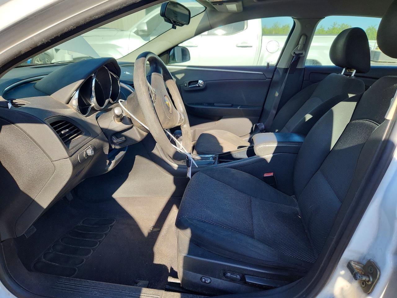 2012 Chevrolet Malibu 1lt White vin: 1G1ZC5E02CF121532