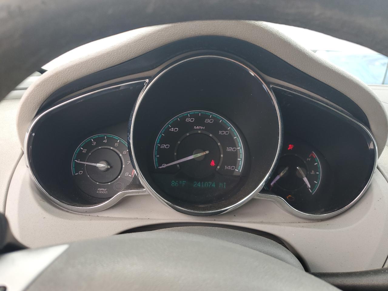 2010 Chevrolet Malibu 1lt Серебряный vin: 1G1ZC5E04A4125025