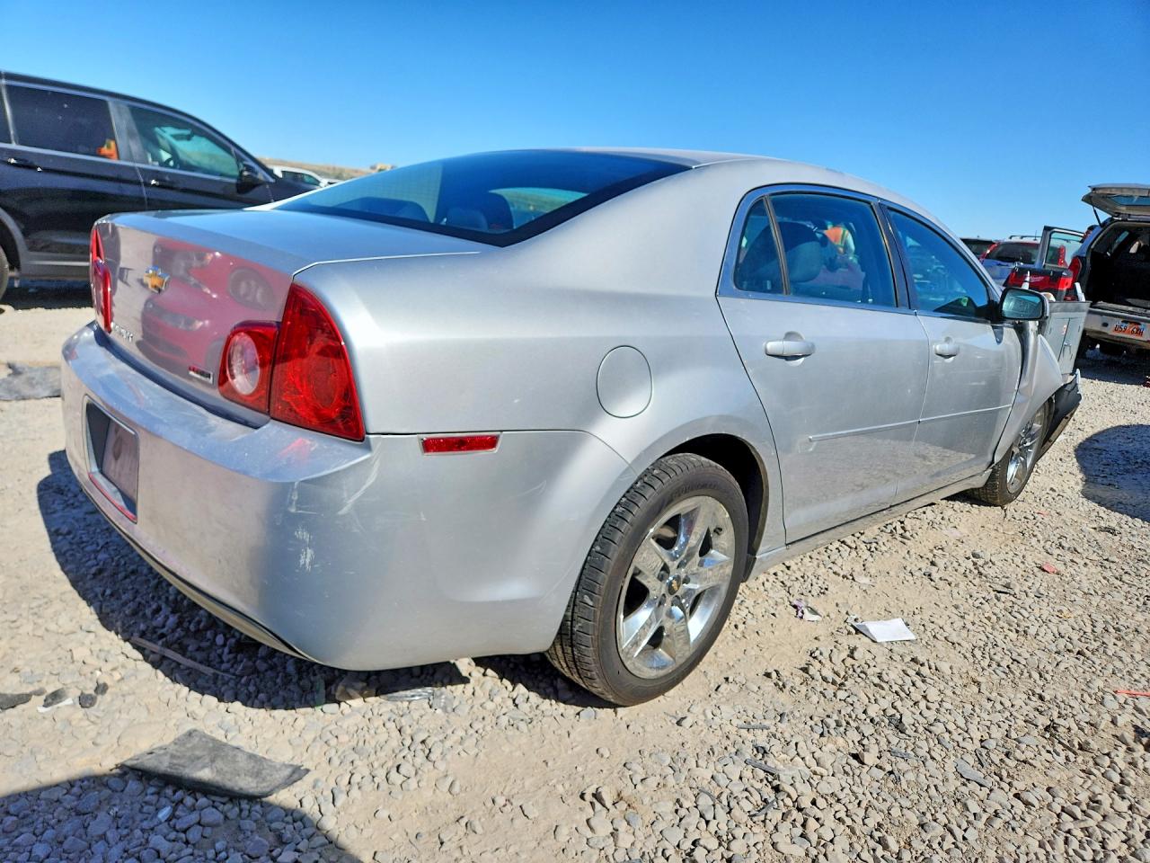 2010 Chevrolet Malibu 1lt Silver vin: 1G1ZC5E04AF216462