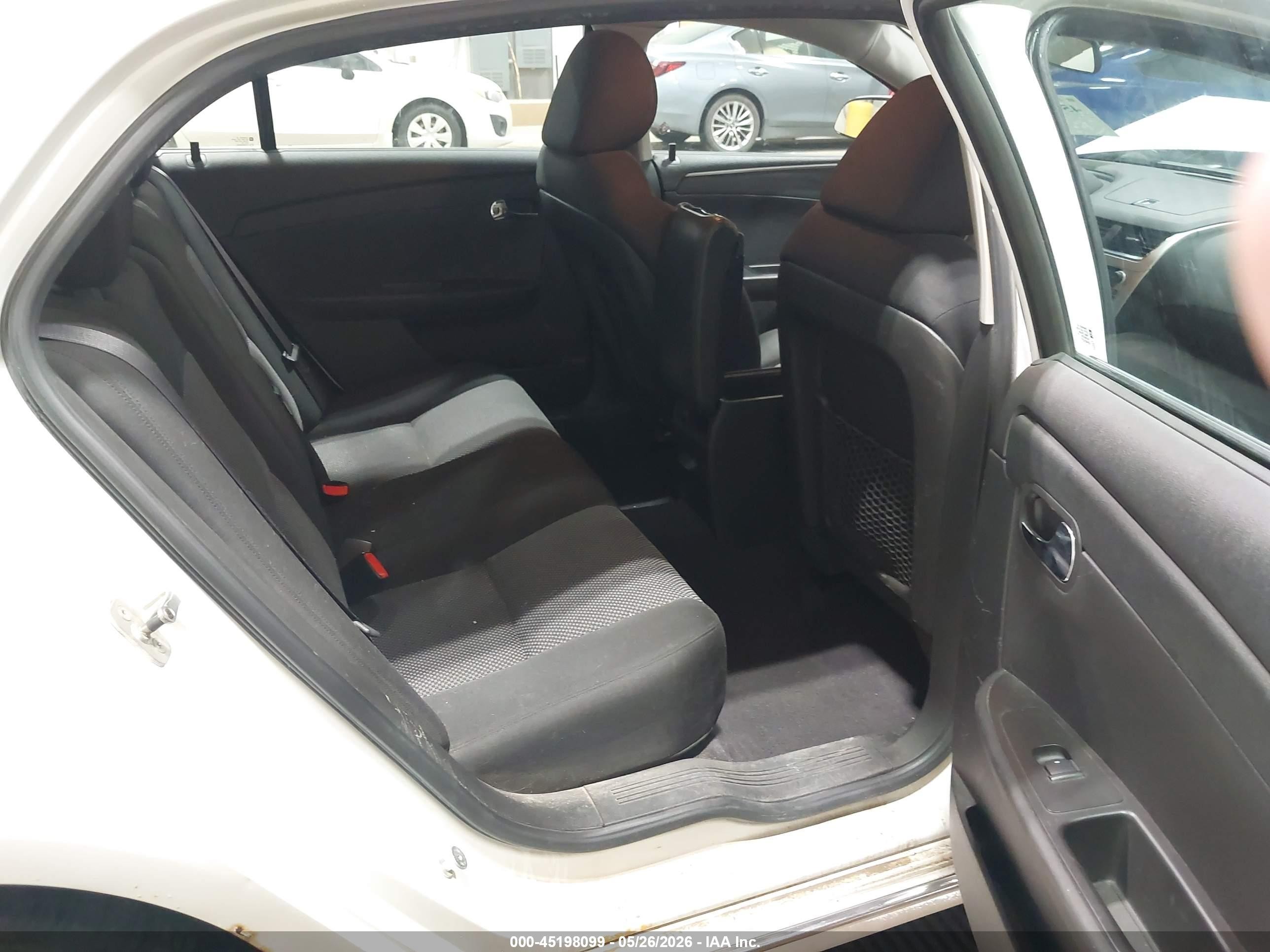 2010 Chevrolet Malibu Lt Белый vin: 1G1ZC5E04AF286429