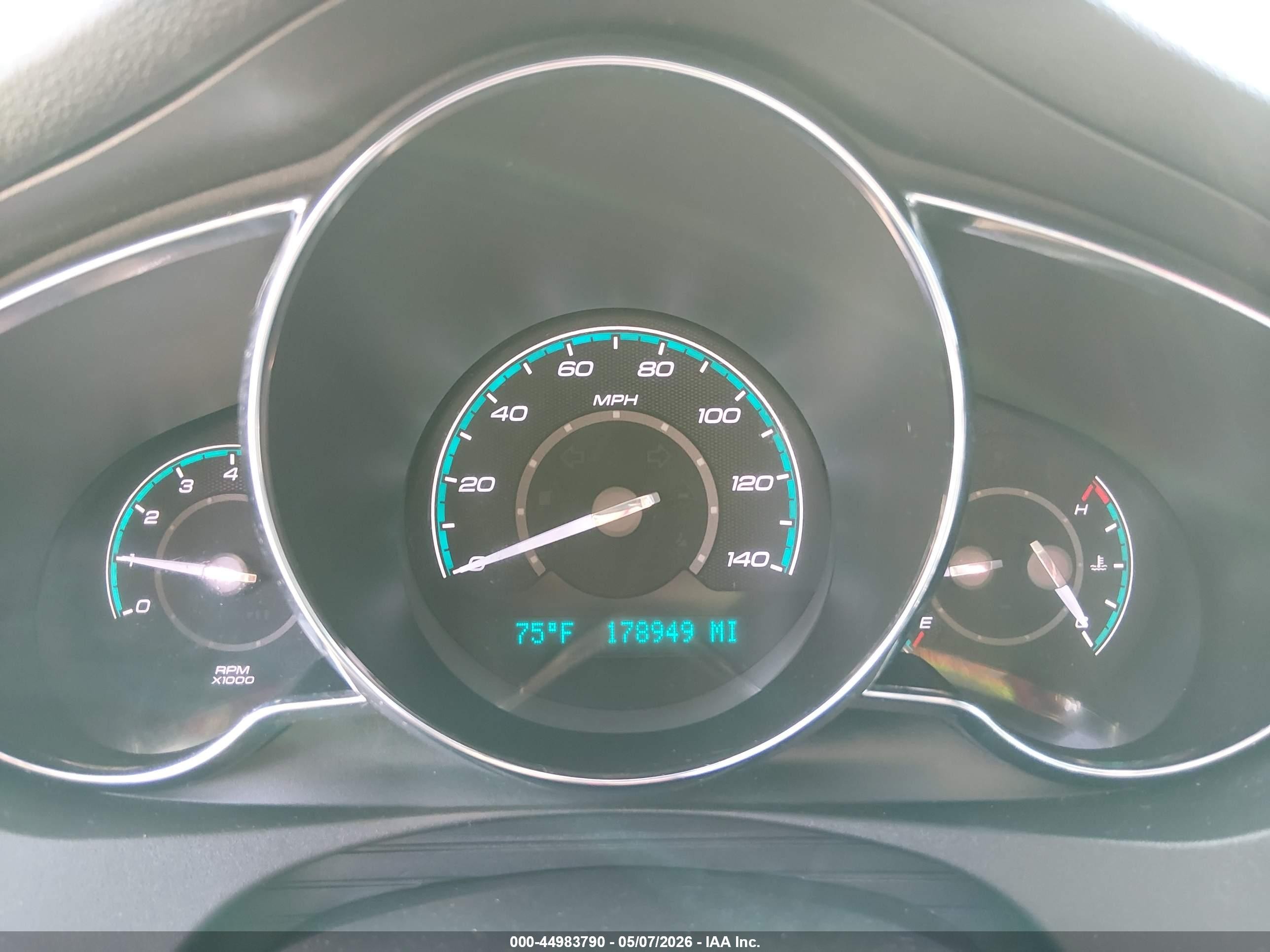 2012 Chevrolet Malibu 1lt Серебряный vin: 1G1ZC5E04CF210521