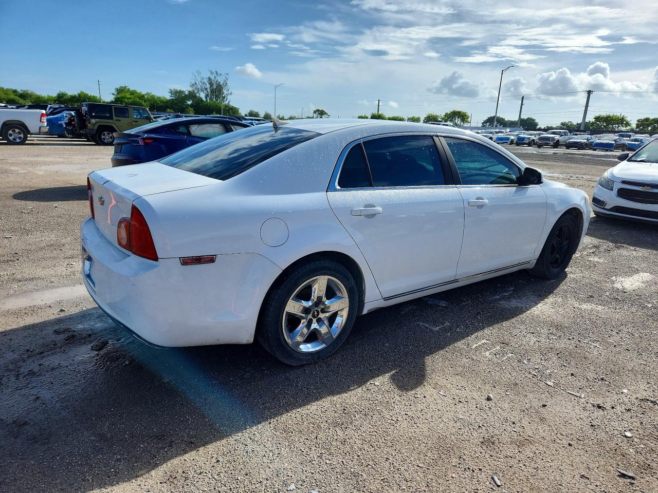 2010 Chevrolet Malibu 1lt White vin: 1G1ZC5E05AF175338