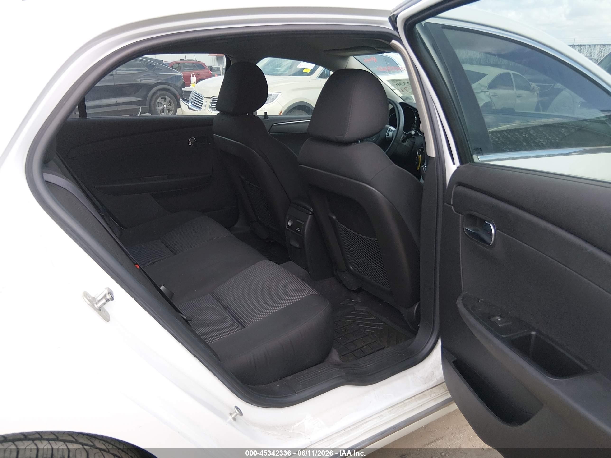 2012 Chevrolet Malibu 1lt White vin: 1G1ZC5E05CF147123