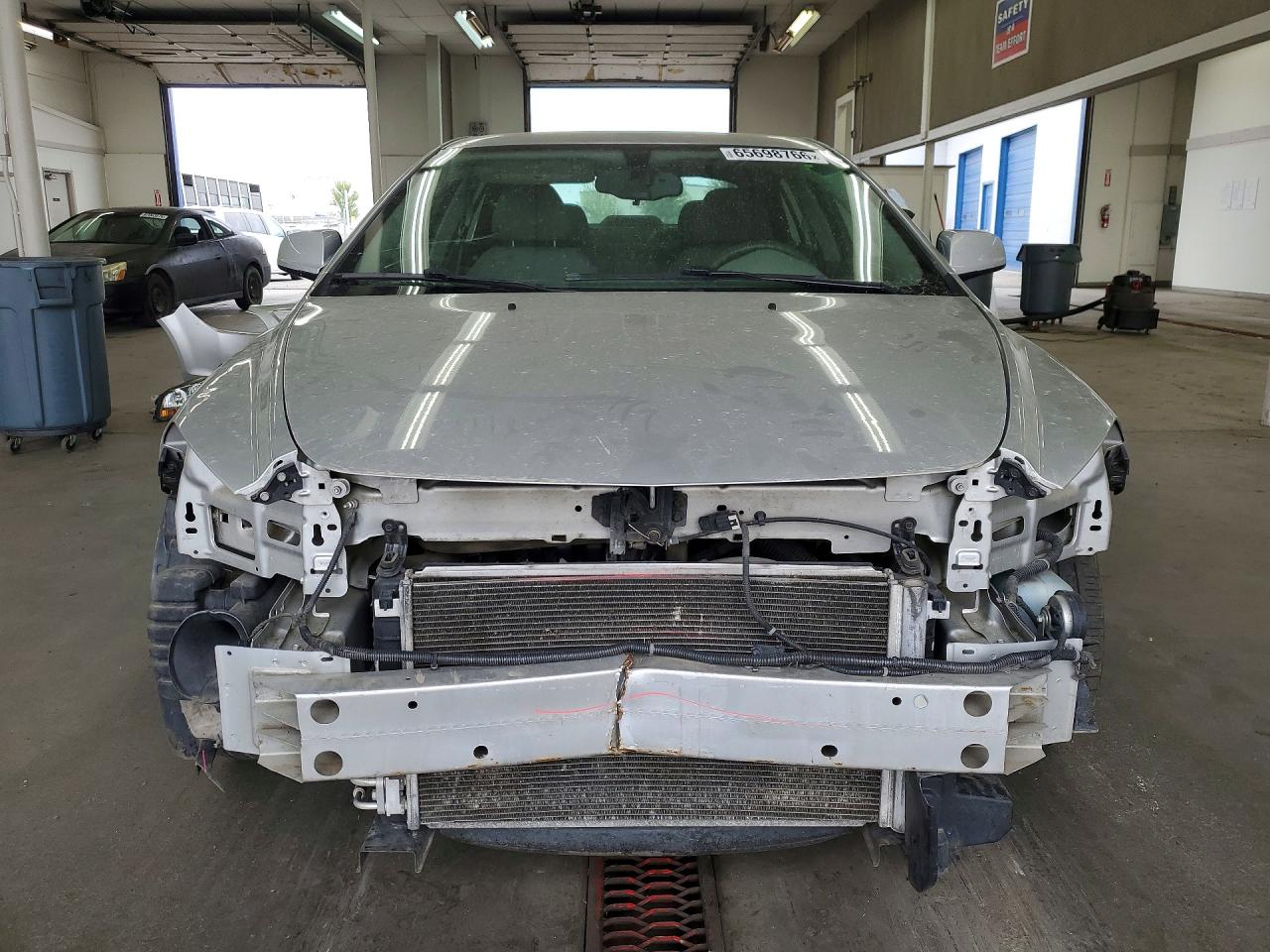 2012 Chevrolet Malibu 1lt Серебряный vin: 1G1ZC5E07CF392991