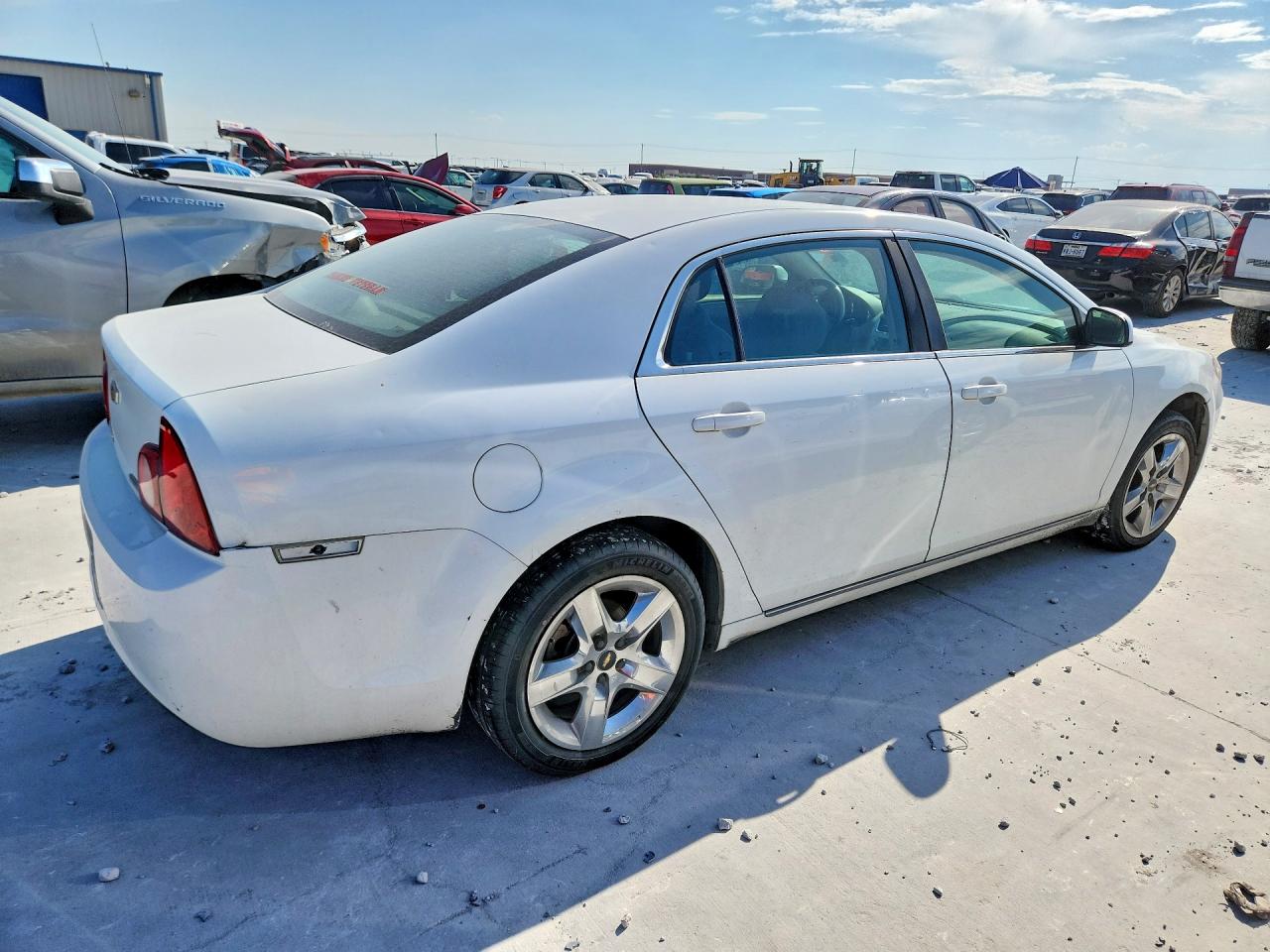 2010 Chevrolet Malibu 1lt White vin: 1G1ZC5E08AF200202