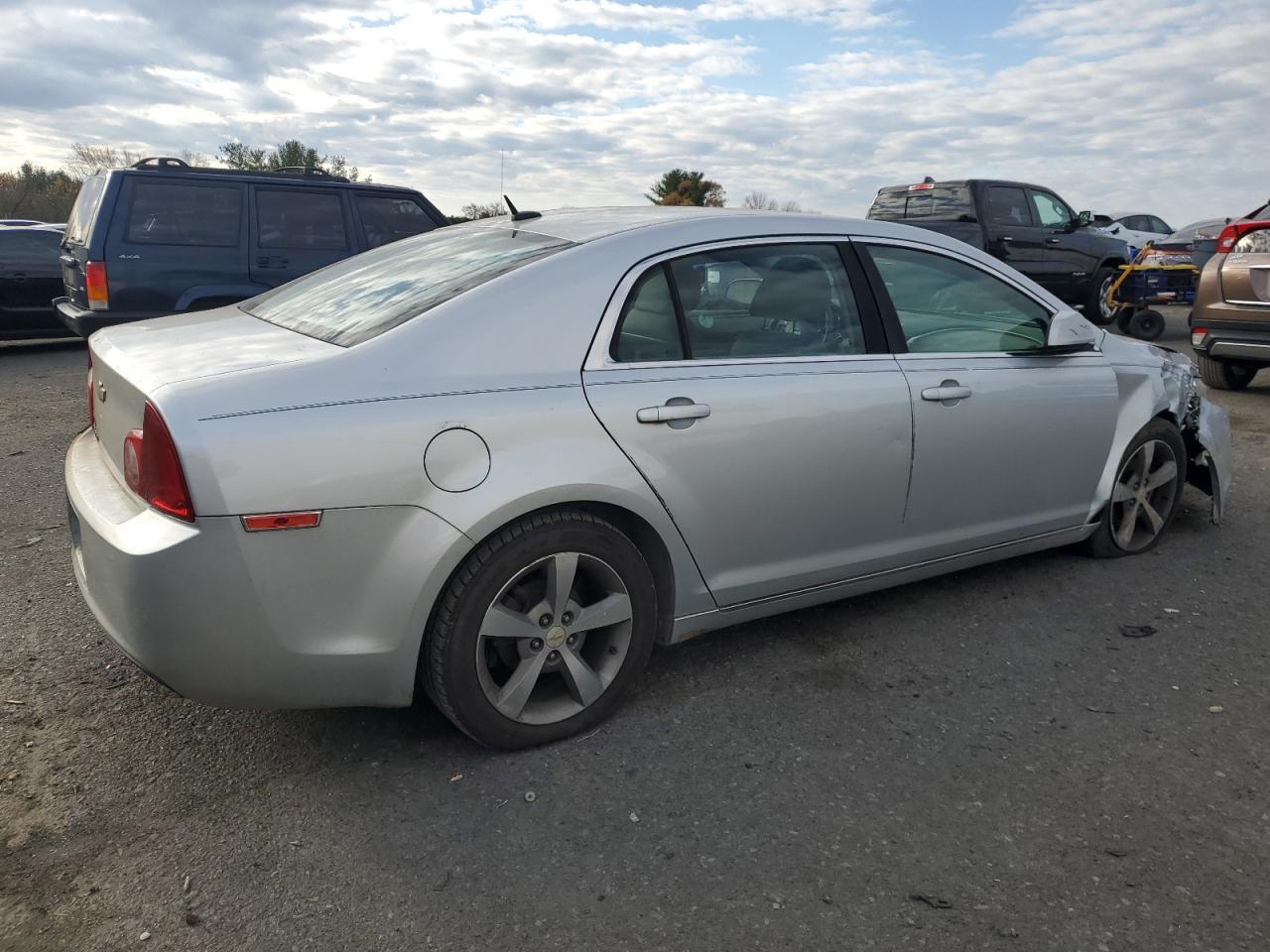 2011 Chevrolet Malibu 1lt Silver vin: 1G1ZC5E10BF316438