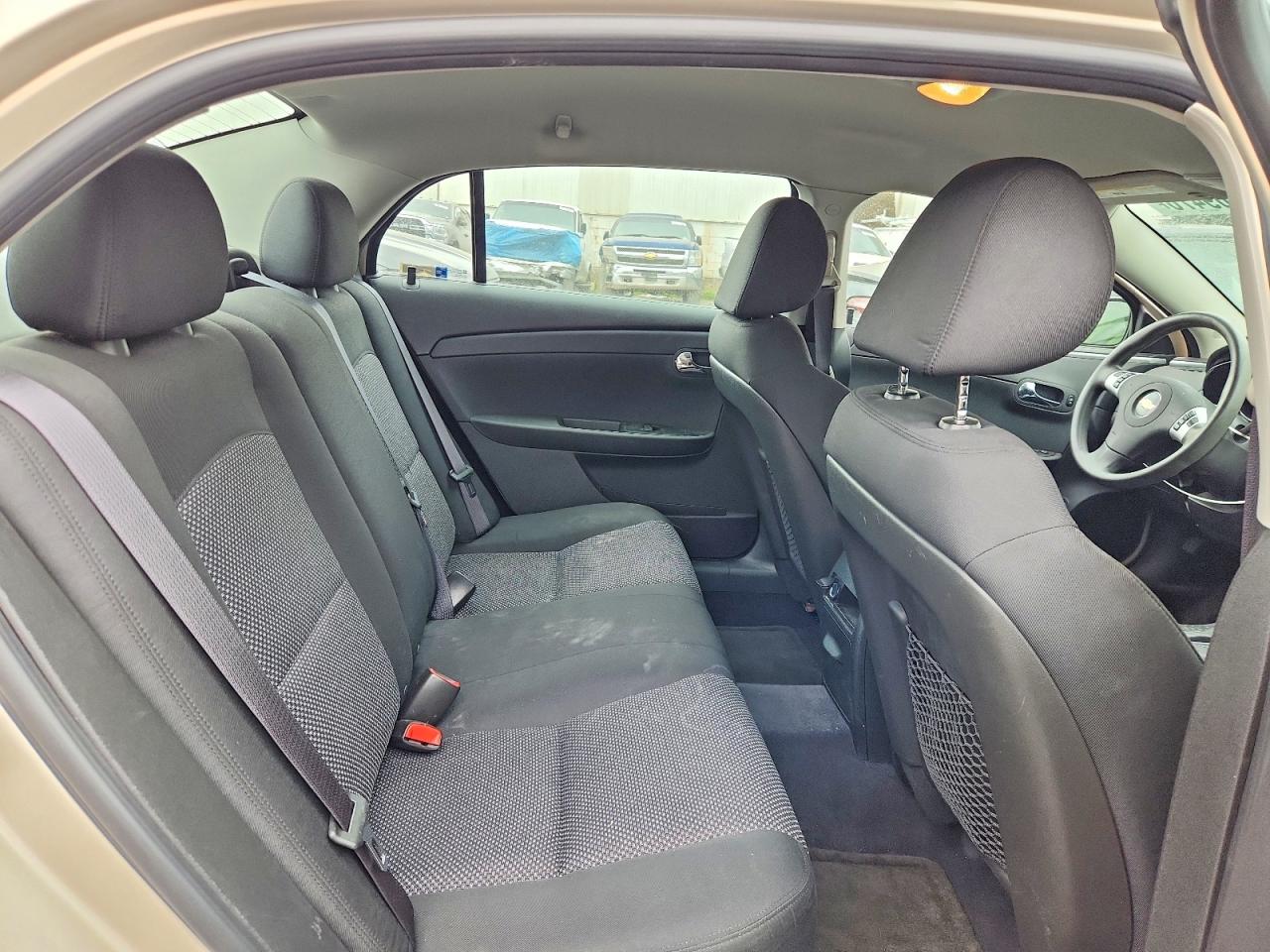 2011 Chevrolet Malibu 1lt Beige vin: 1G1ZC5E11BF236341