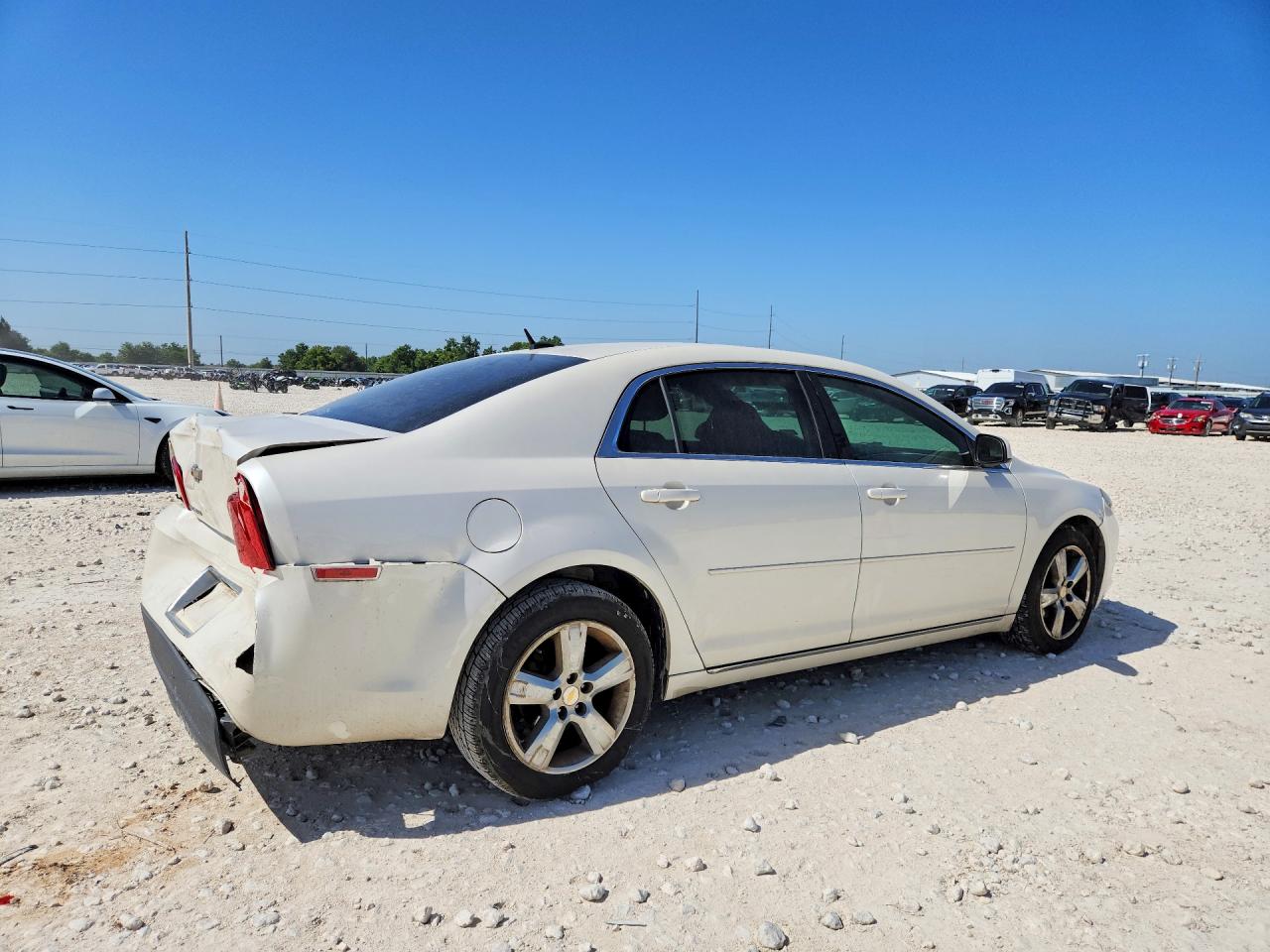 2011 Chevrolet Malibu 1lt White vin: 1G1ZC5E11BF285748
