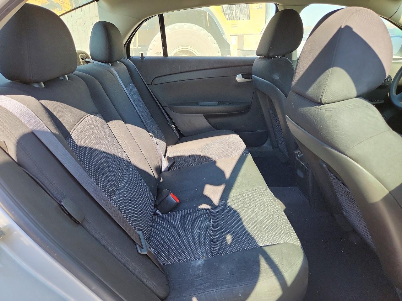 2011 Chevrolet Malibu 1lt Silver vin: 1G1ZC5E12BF219418