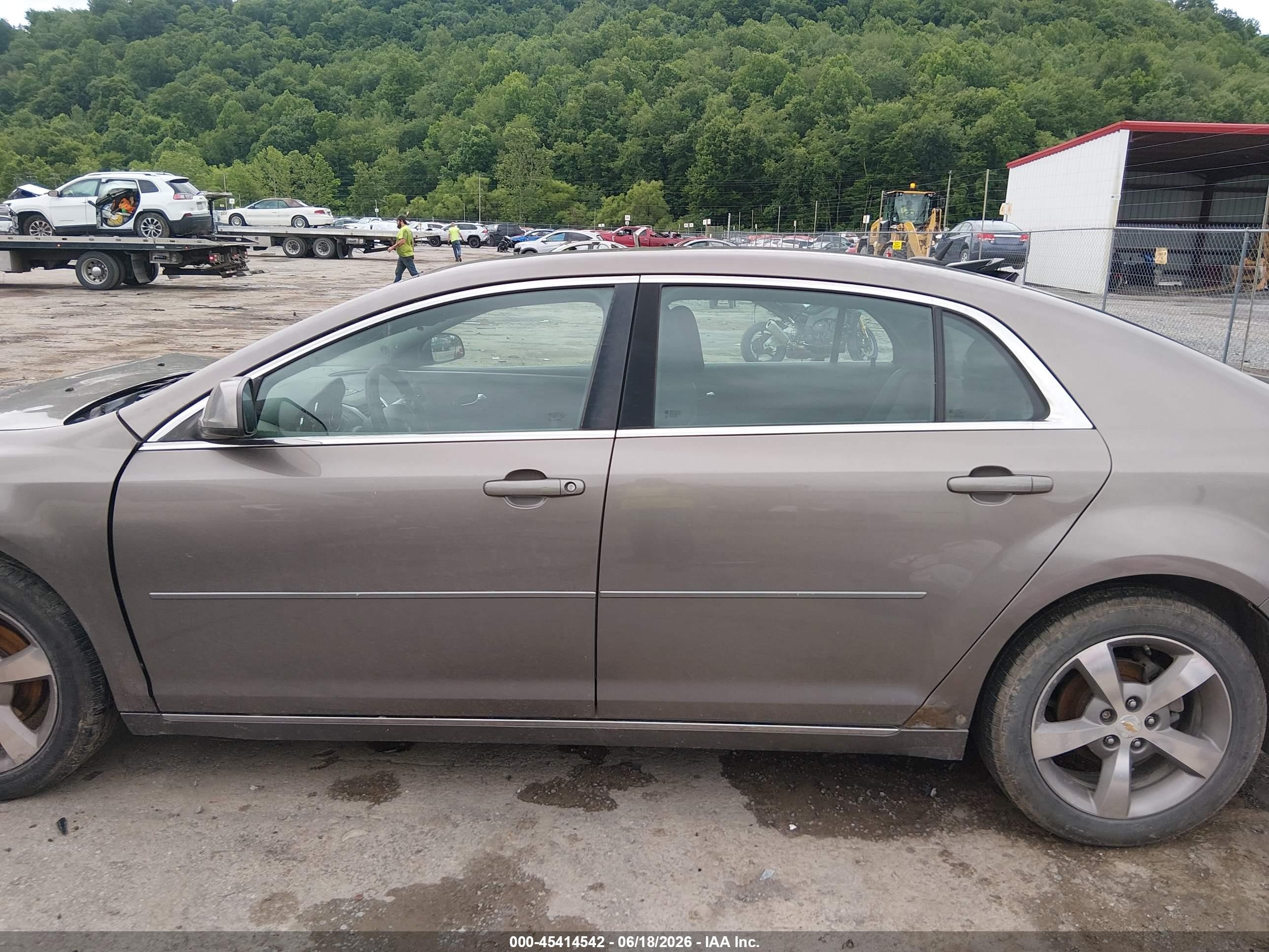 2011 Chevrolet Malibu 1lt Brown vin: 1G1ZC5E13BF377394