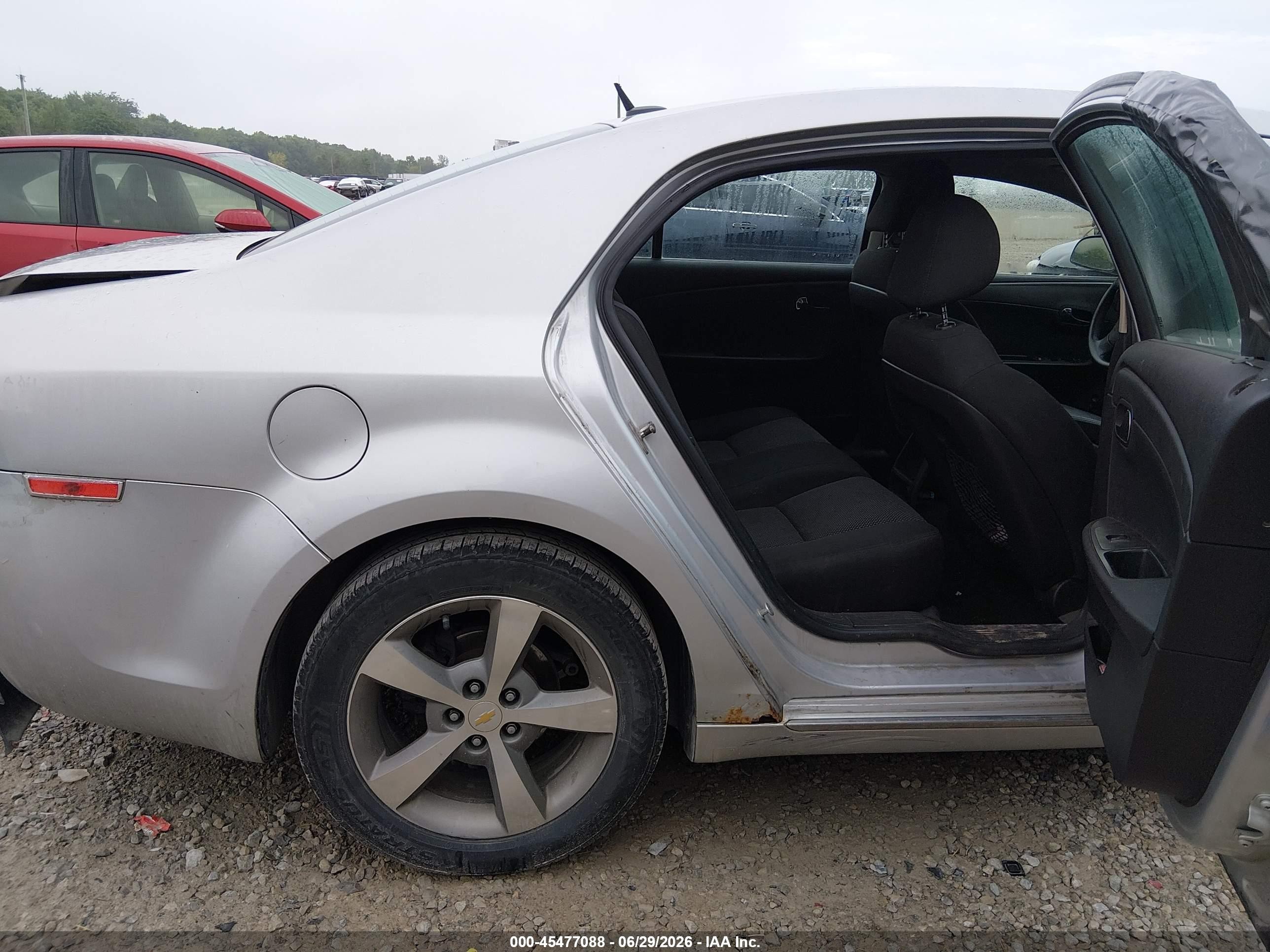 2011 Chevrolet Malibu 1lt Silver vin: 1G1ZC5E14BF355341
