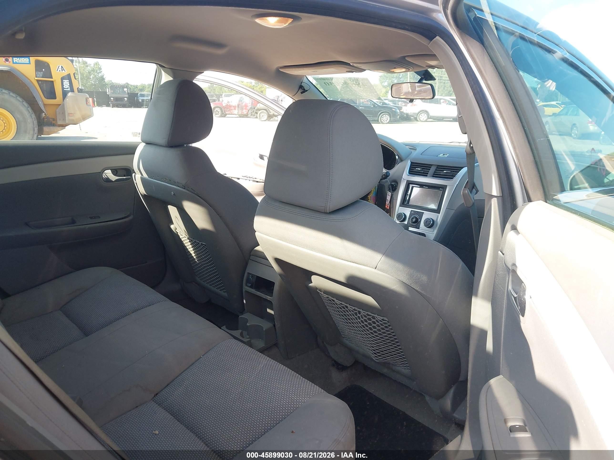 2011 Chevrolet Malibu 1lt Серебряный vin: 1G1ZC5E15BF362024