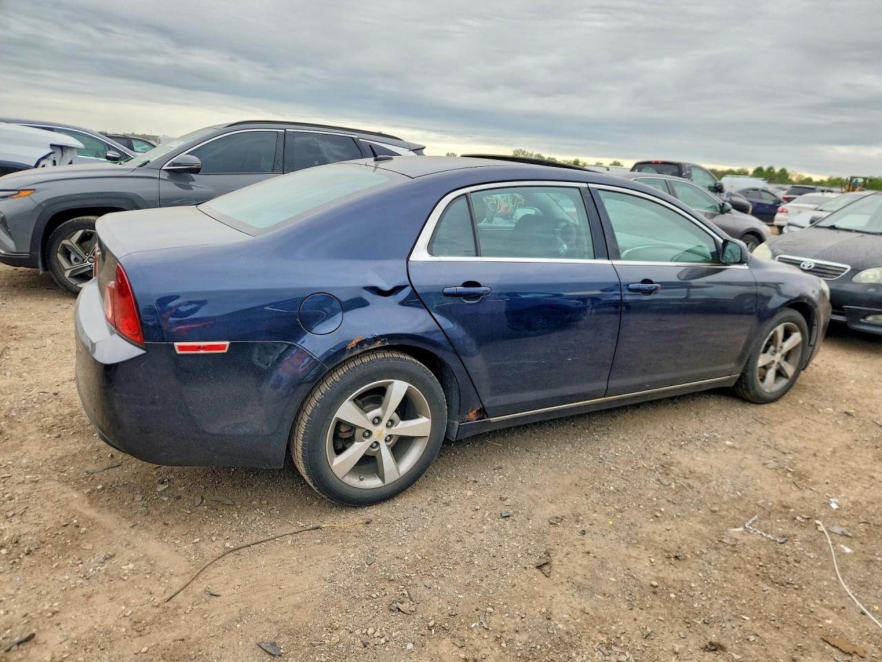 2011 Chevrolet Malibu 1lt Blue vin: 1G1ZC5E17BF114938