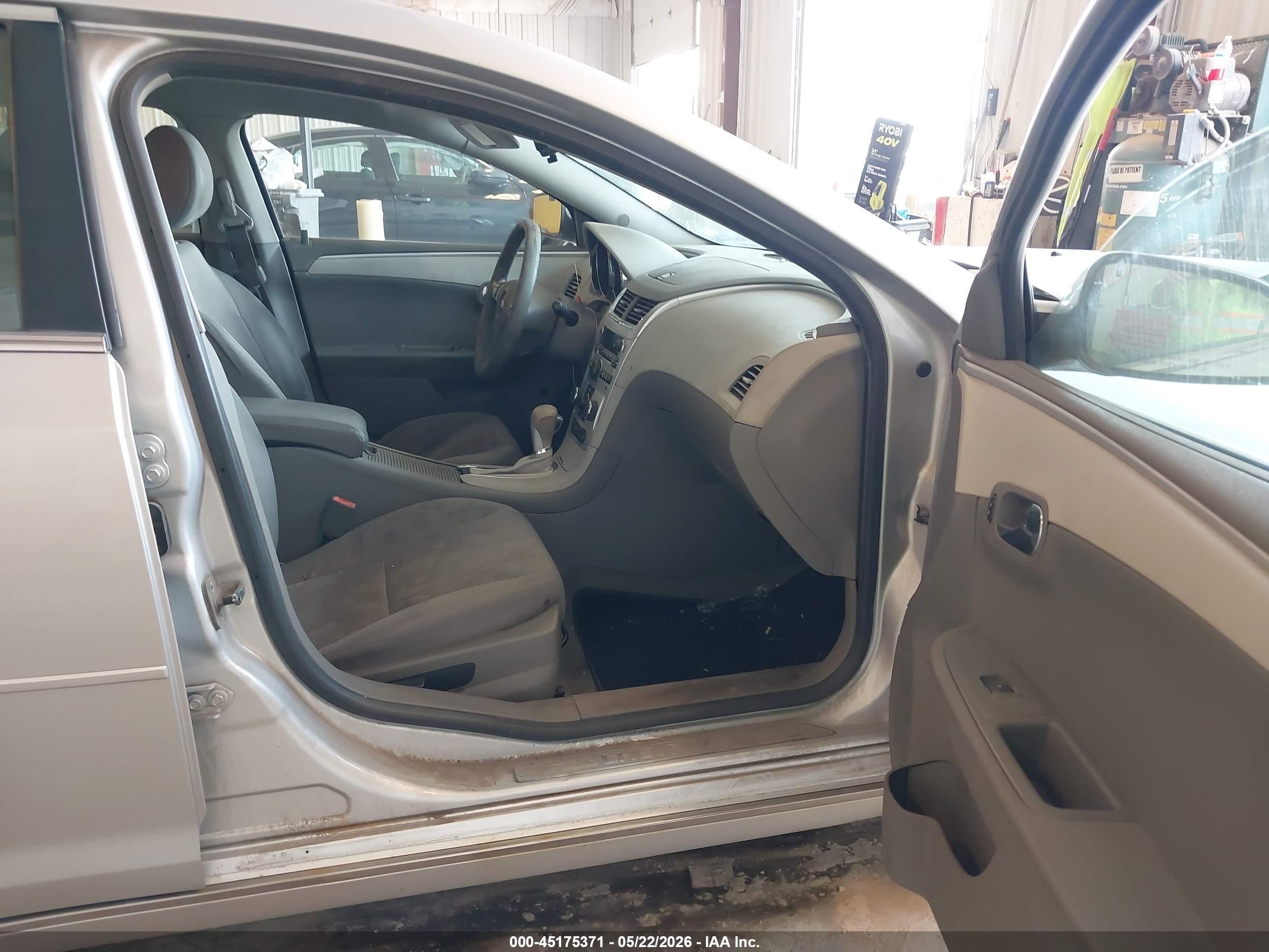 2011 Chevrolet Malibu 1lt Silver vin: 1G1ZC5E19BF329284
