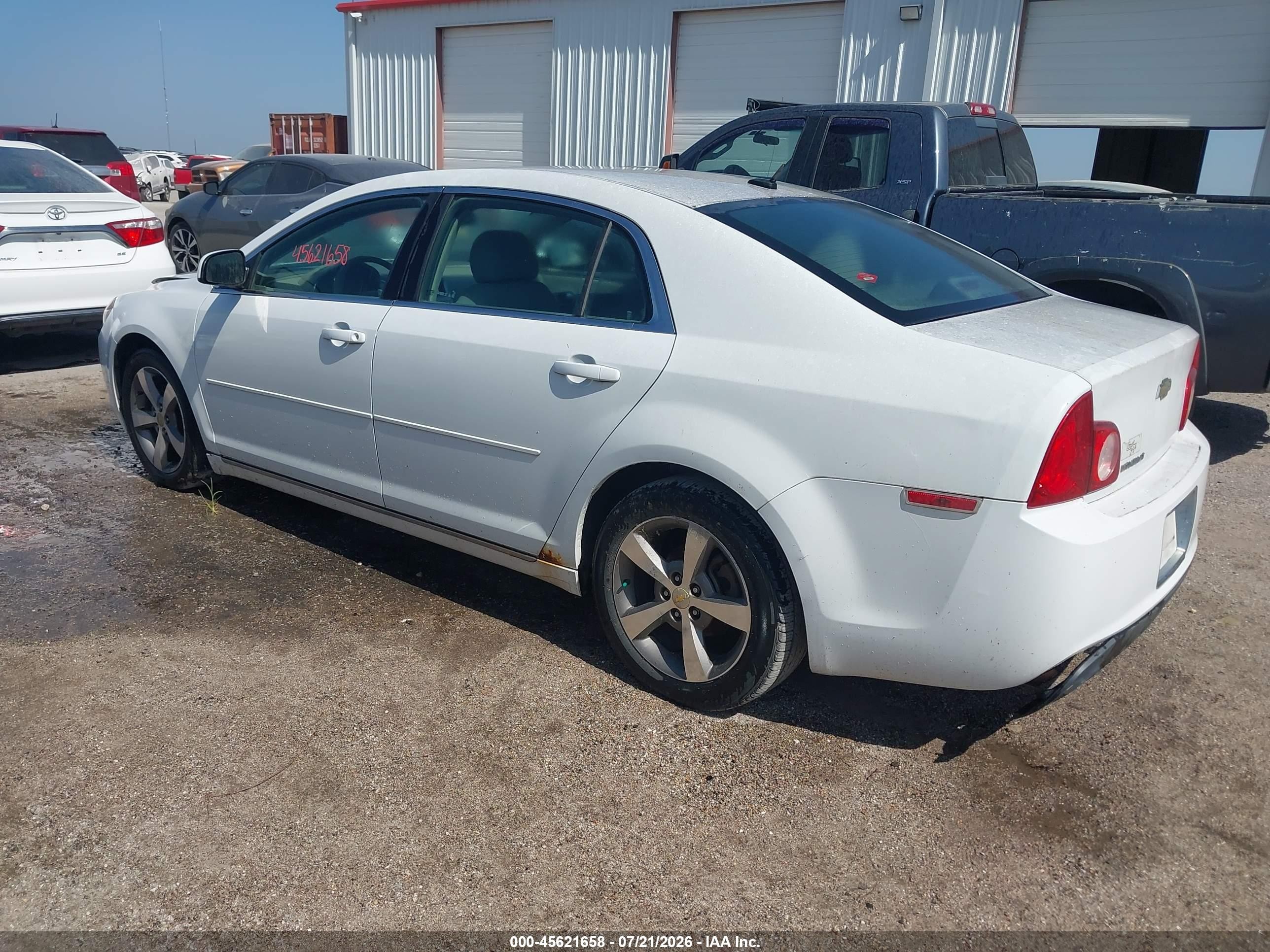 2011 Chevrolet Malibu 1lt White vin: 1G1ZC5E1XBF131667