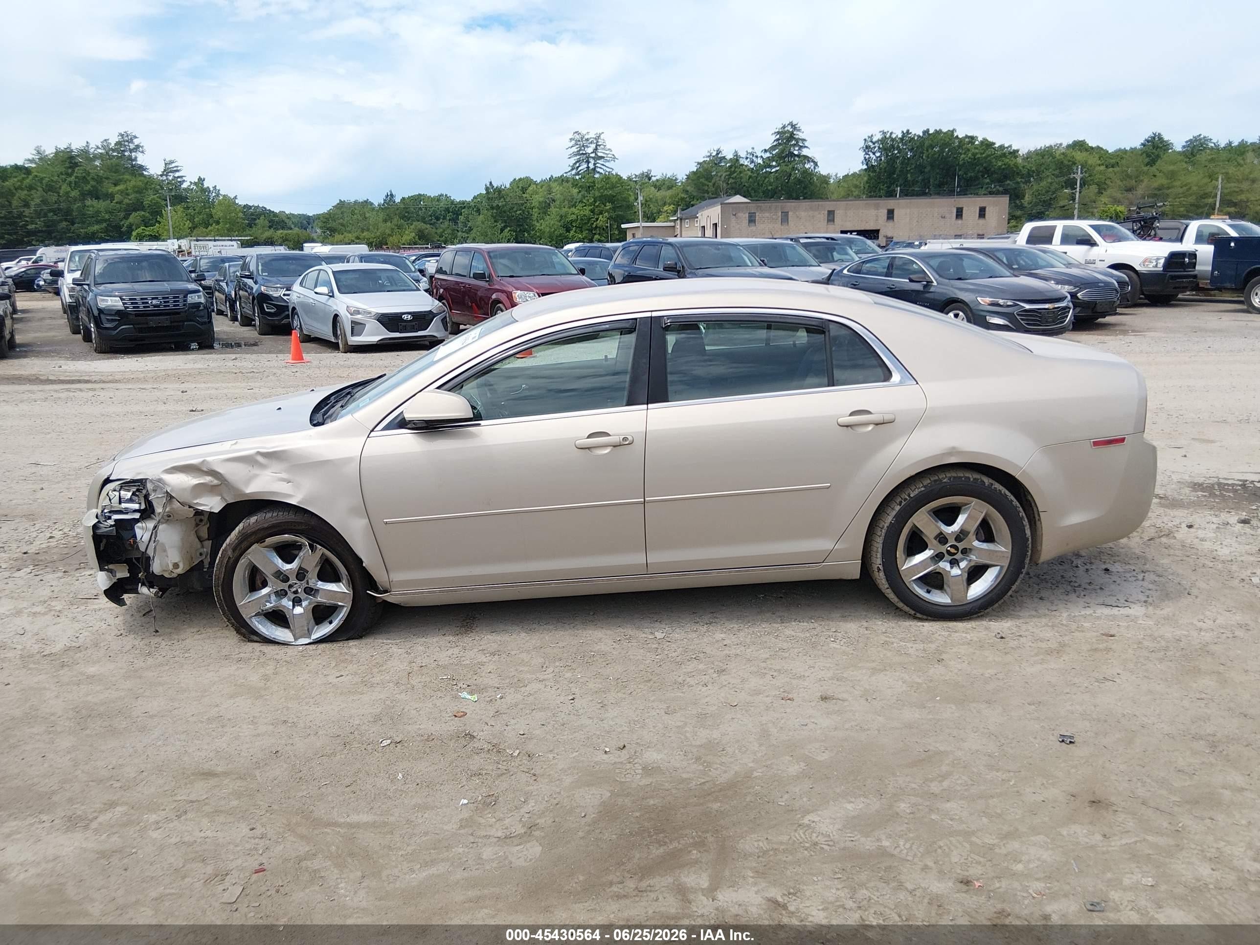 2010 Chevrolet Malibu Lt Gold vin: 1G1ZC5EB0AF163325
