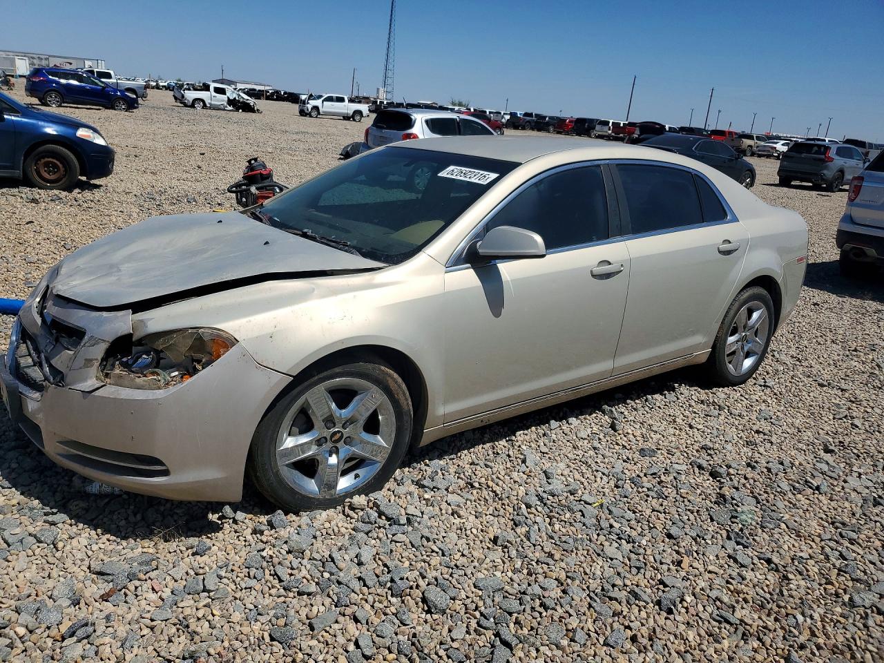2010 Chevrolet Malibu Золотой vin: 1G1ZC5EB5AF152479