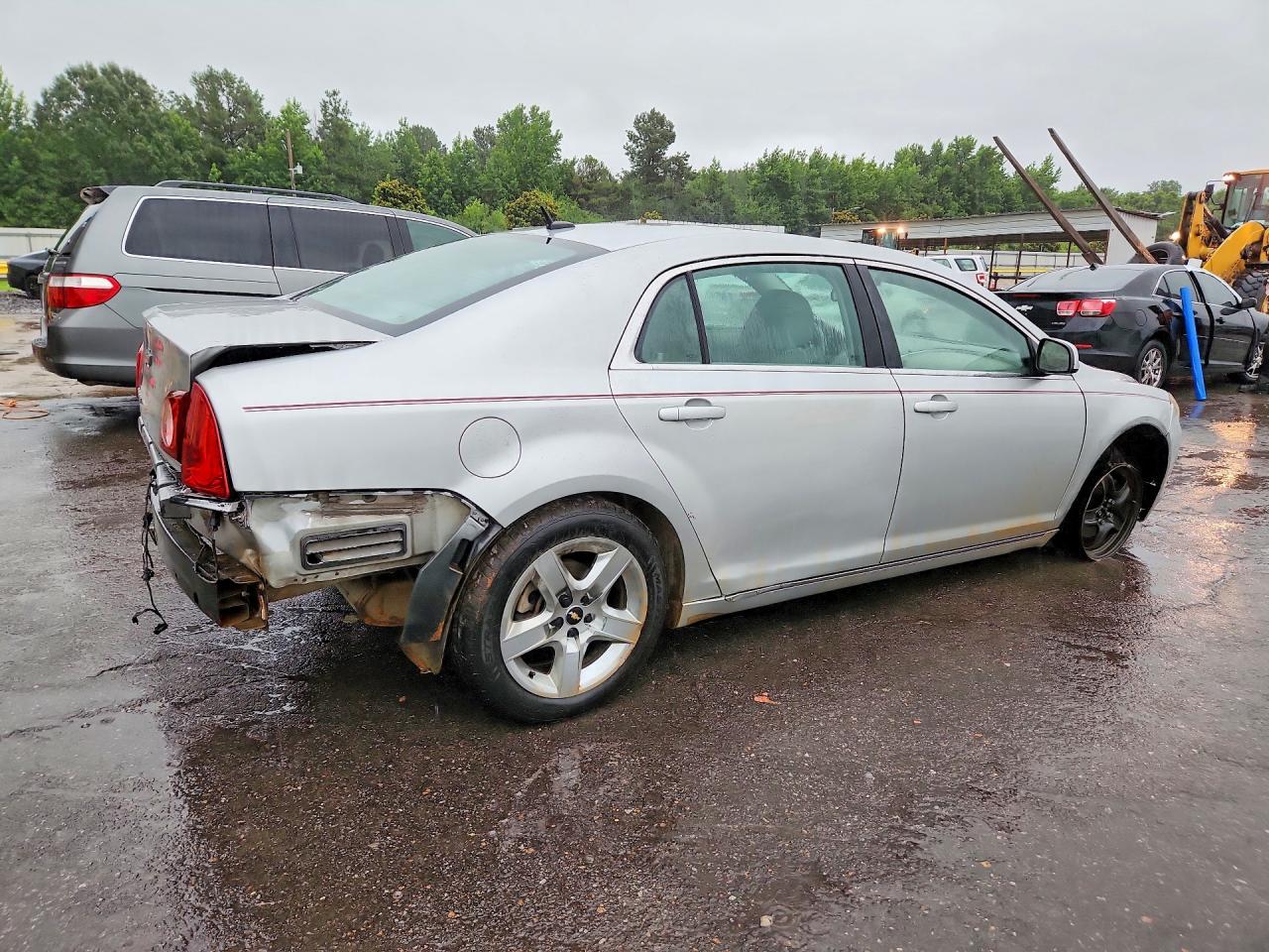 2010 Chevrolet Malibu 1lt Серебряный vin: 1G1ZC5EB5AF159738