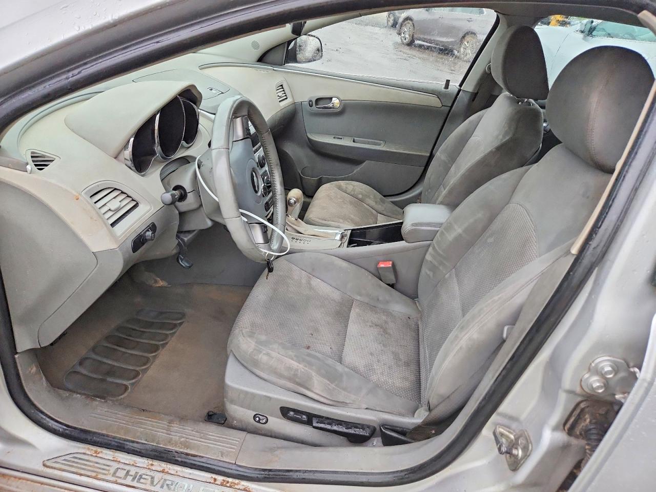 2010 Chevrolet Malibu 1lt Серебряный vin: 1G1ZC5EB5AF159738