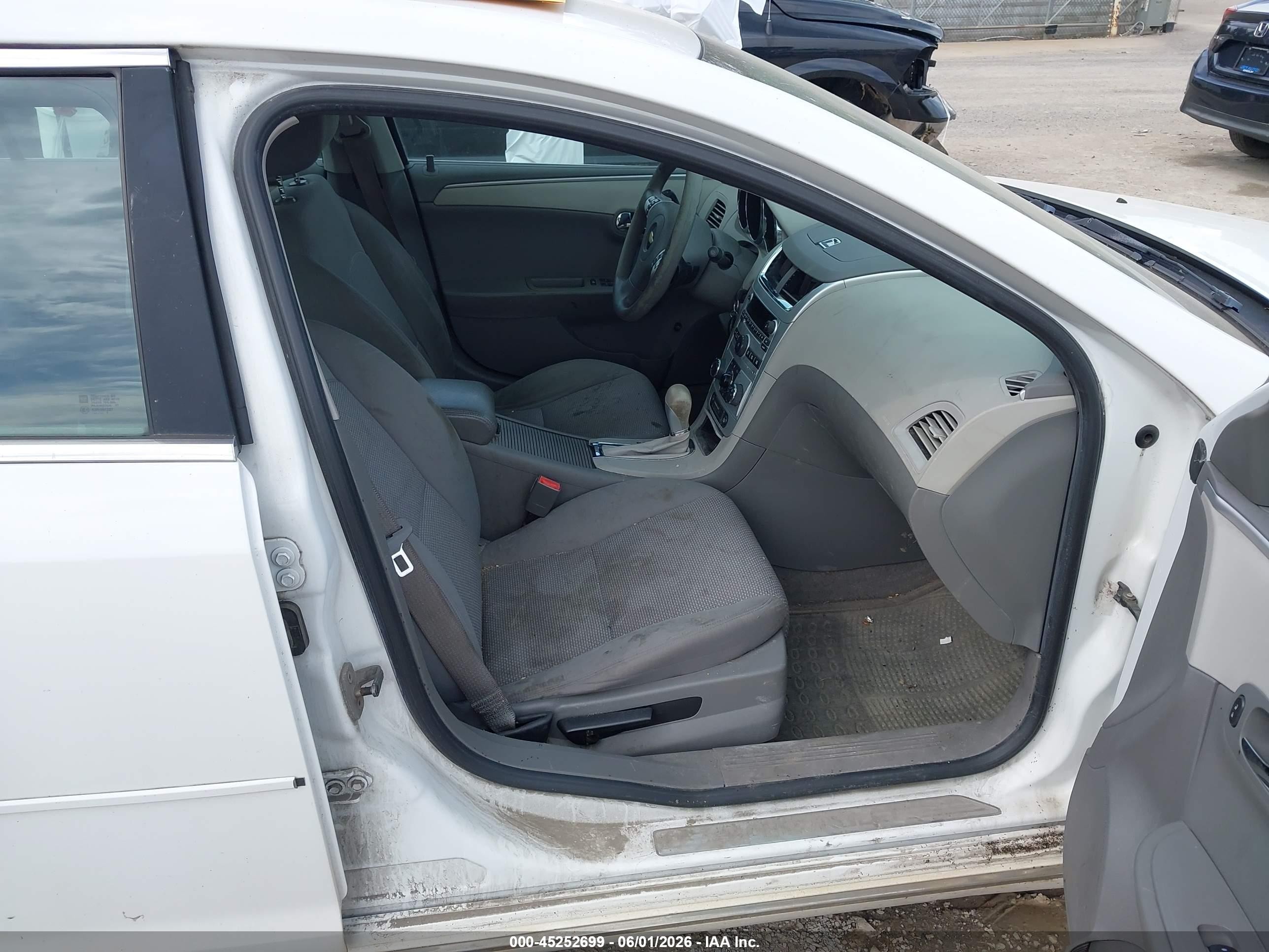 2010 Chevrolet Malibu Lt White vin: 1G1ZC5EBXAF258975