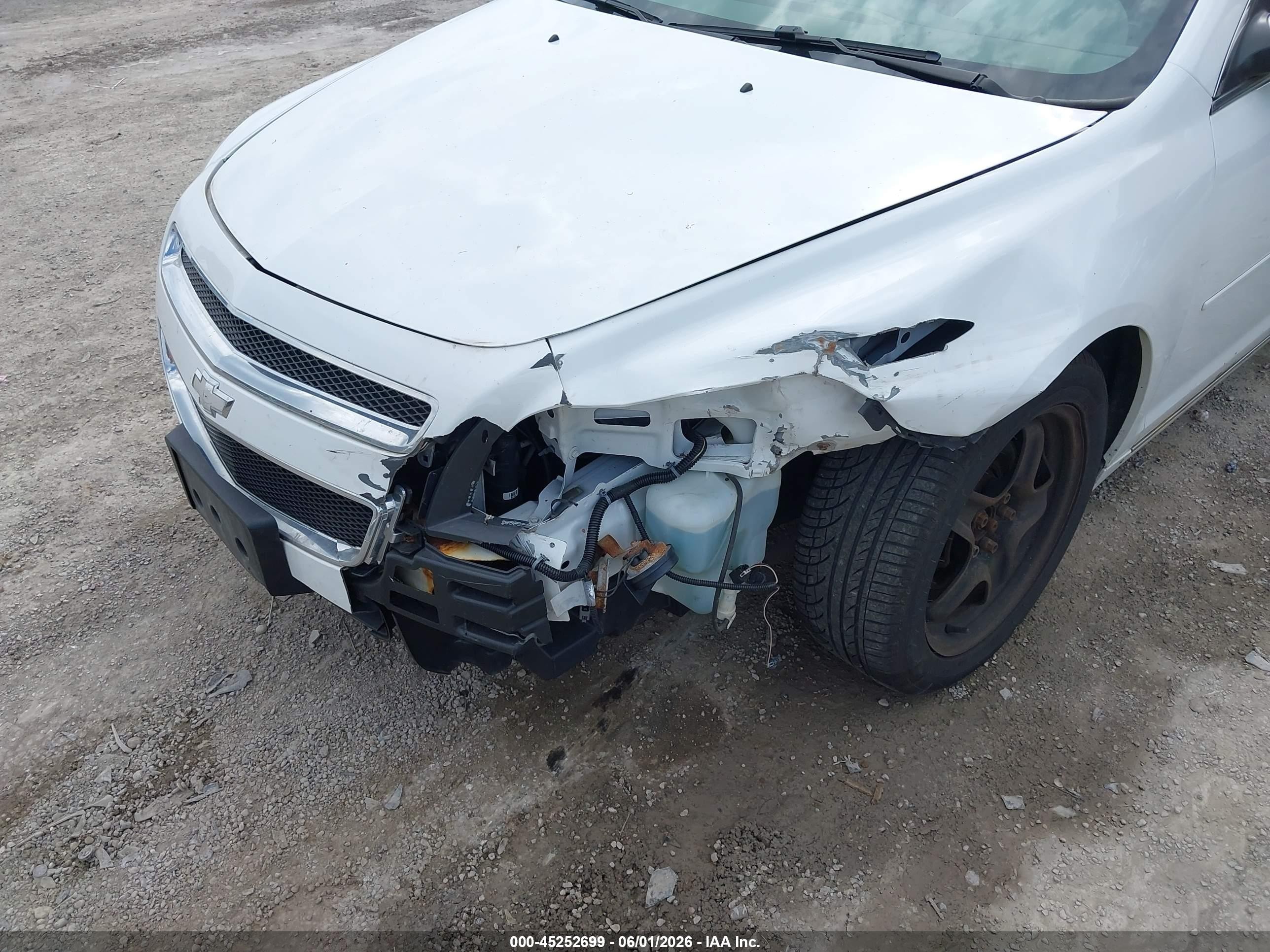 2010 Chevrolet Malibu Lt White vin: 1G1ZC5EBXAF258975