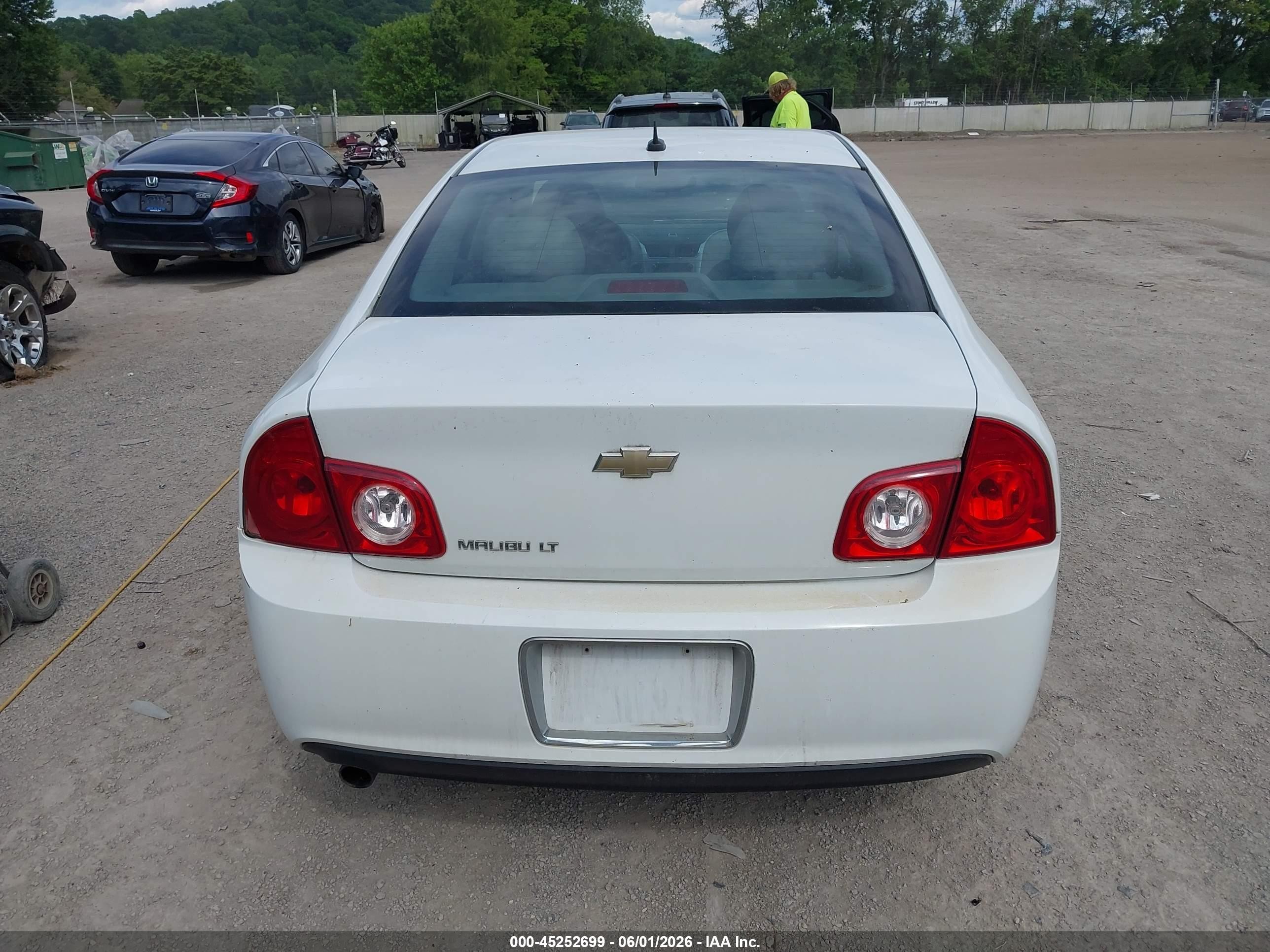 2010 Chevrolet Malibu Lt White vin: 1G1ZC5EBXAF258975