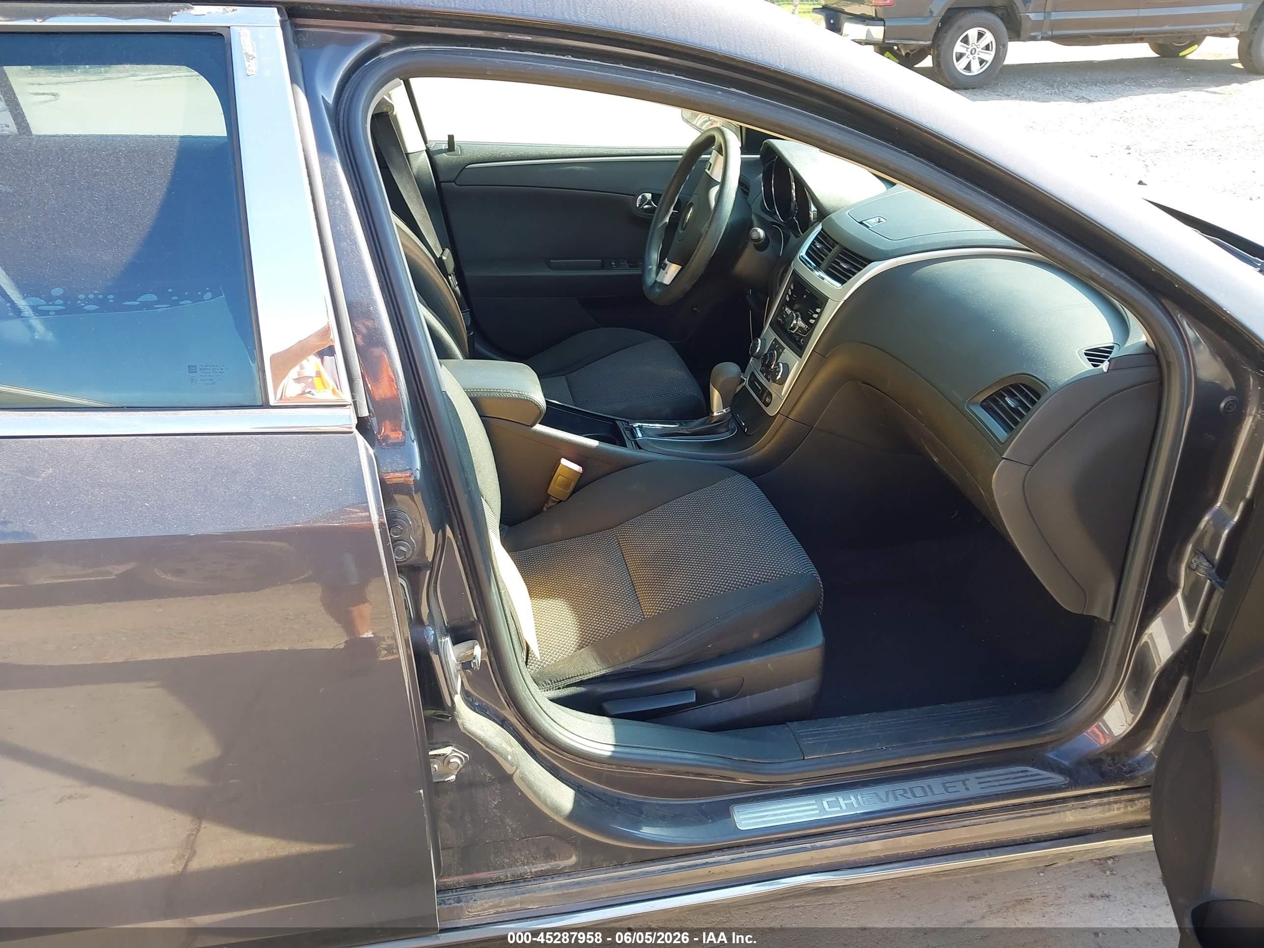 2011 Chevrolet Malibu 1lt Black vin: 1G1ZC5EU5BF101115