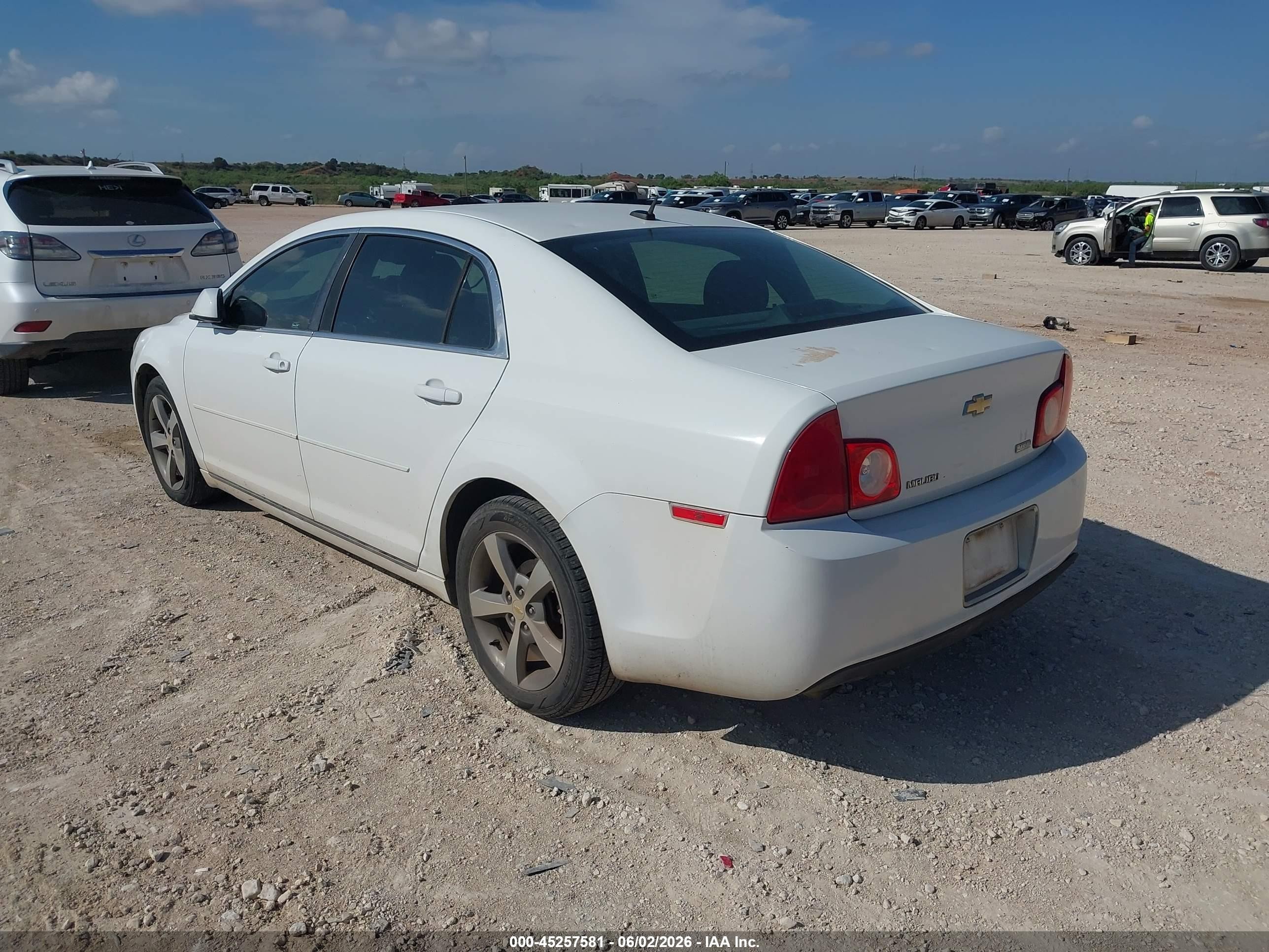 2011 Chevrolet Malibu 1lt White vin: 1G1ZC5EU5BF304151