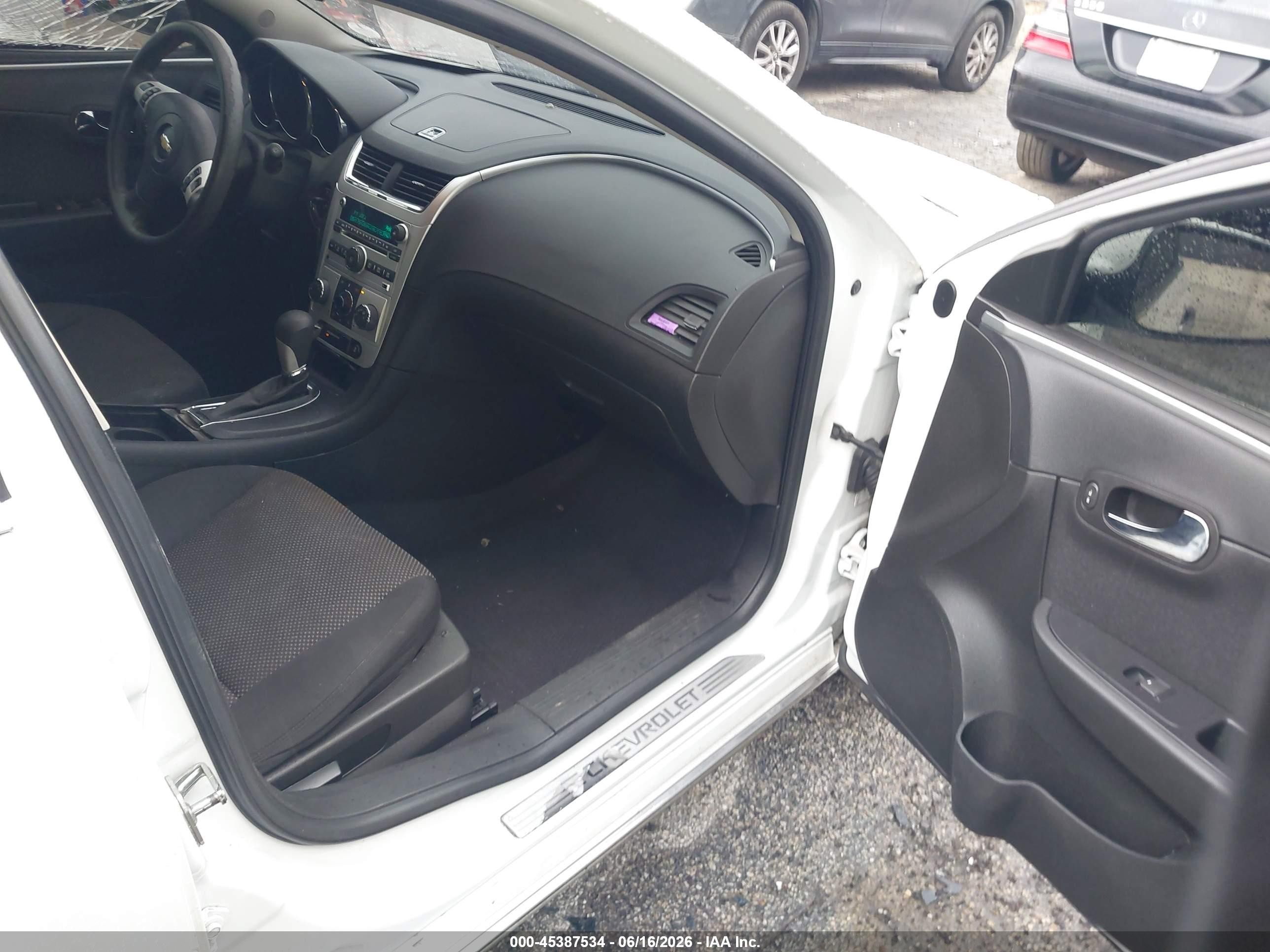 2012 Chevrolet Malibu 1lt White vin: 1G1ZC5EU7CF379970