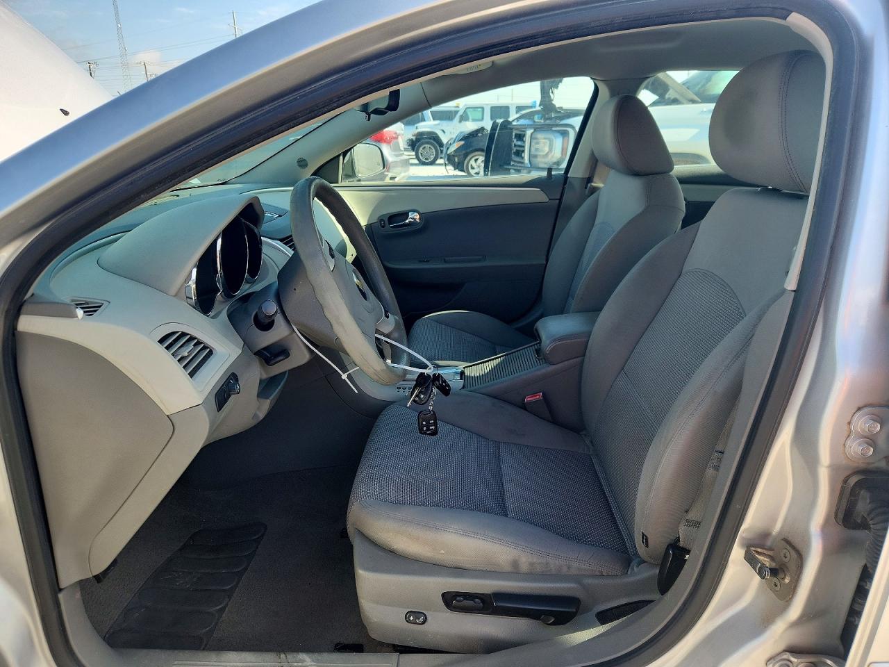 2011 Chevrolet Malibu 1lt Silver vin: 1G1ZC5EUXBF296662