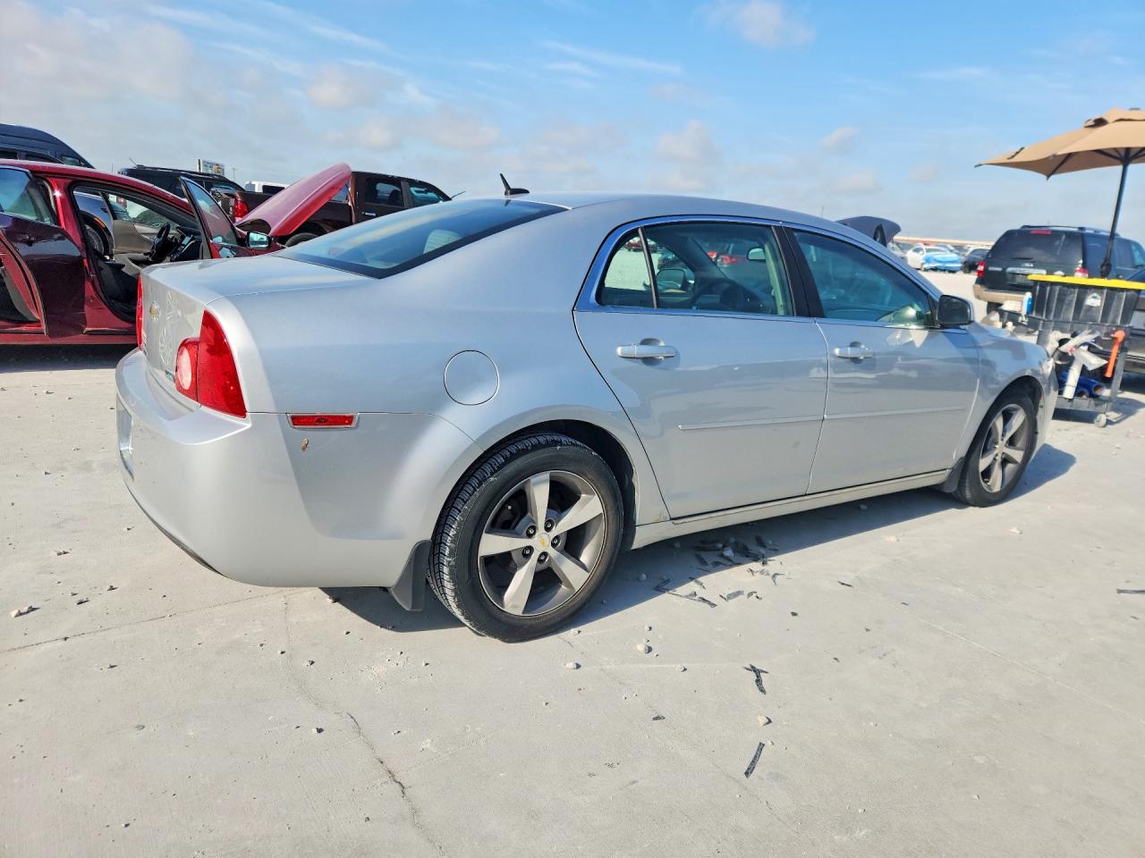 2011 Chevrolet Malibu 1lt Silver vin: 1G1ZC5EUXBF296662