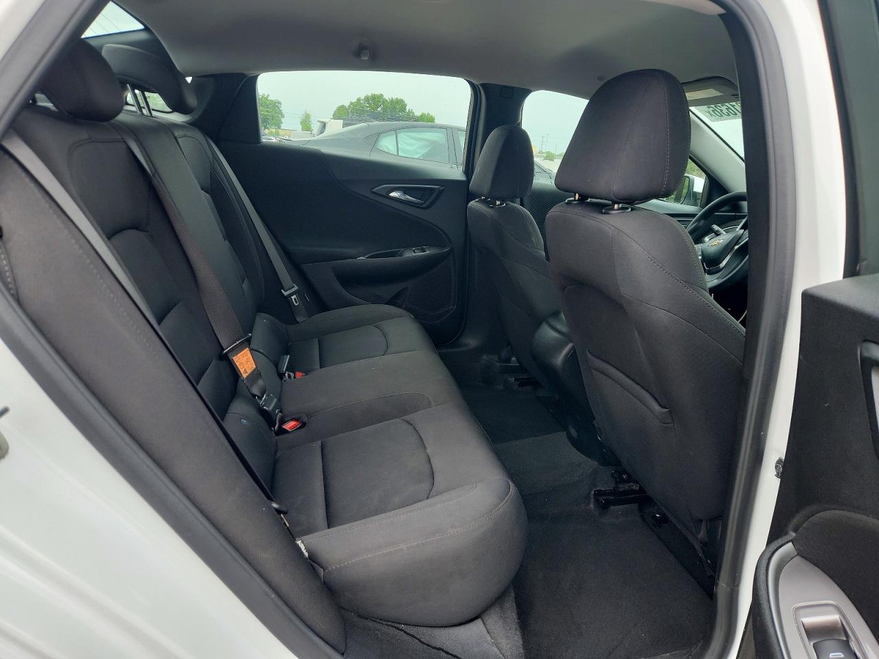 2024 Chevrolet Malibu Ls White vin: 1G1ZC5ST0RF198214