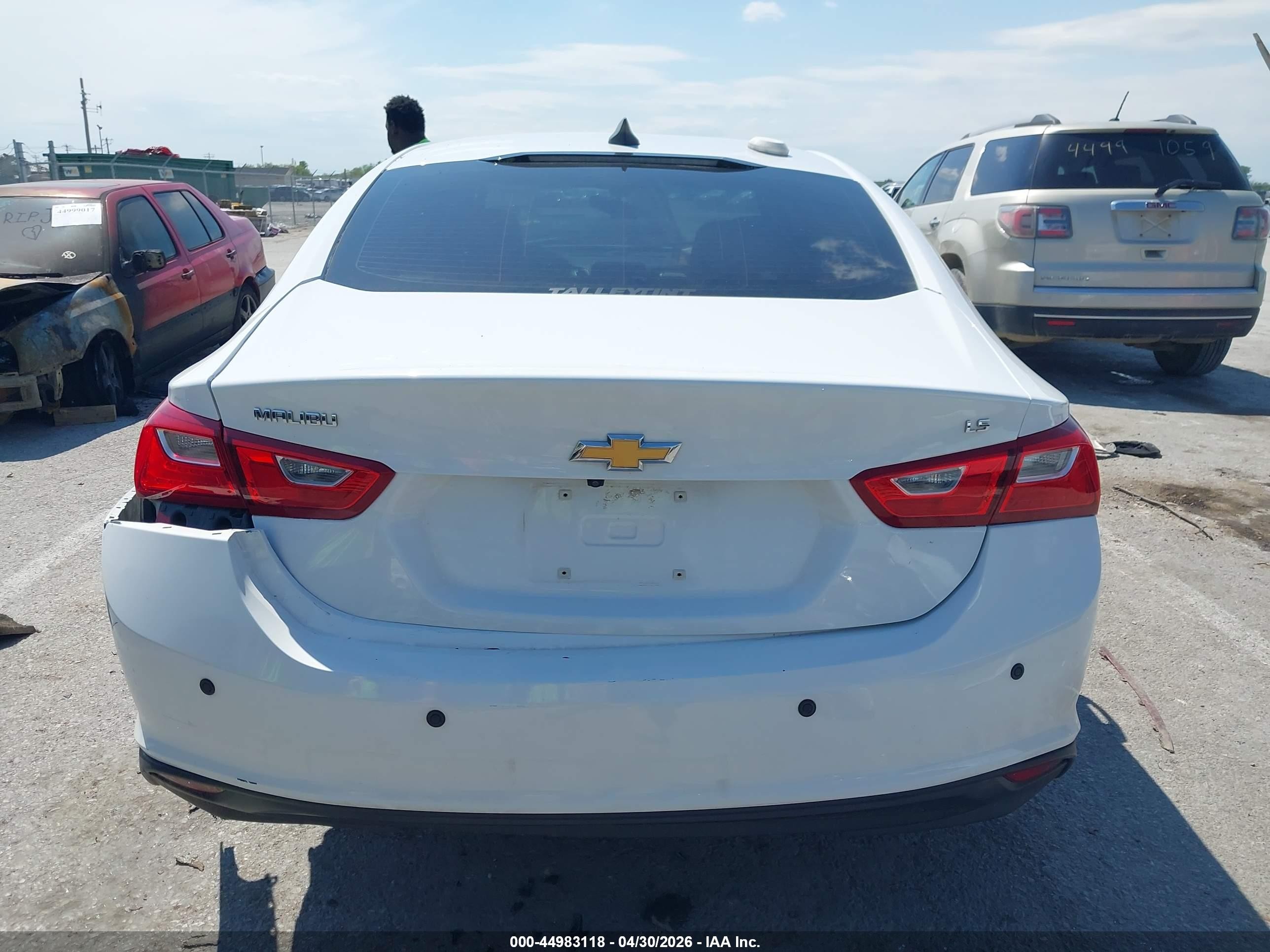2016 Chevrolet Malibu 1fl White vin: 1G1ZC5ST1GF230214