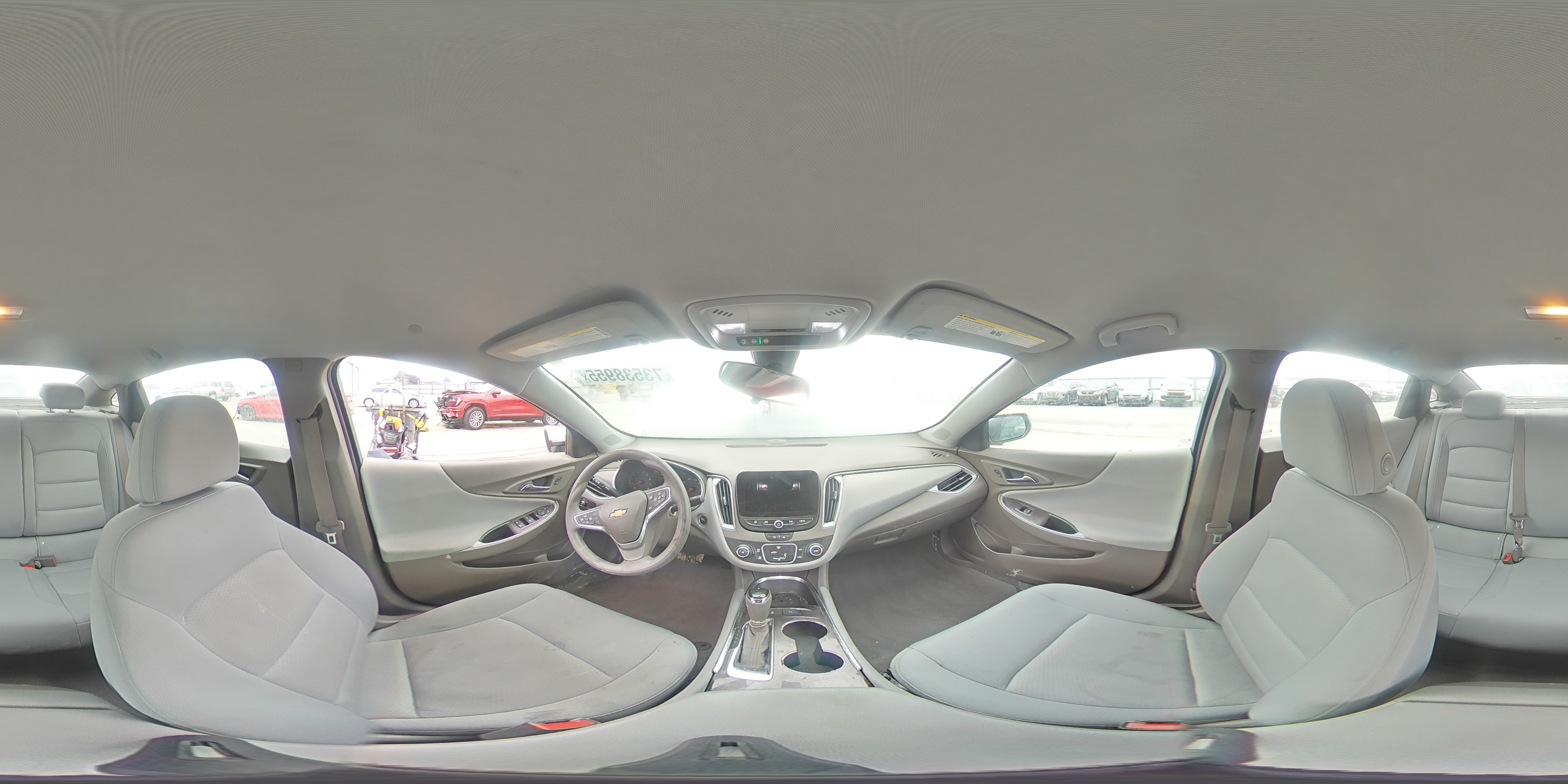 2020 Chev Malibu Silver vin: 1G1ZC5ST1LF033926