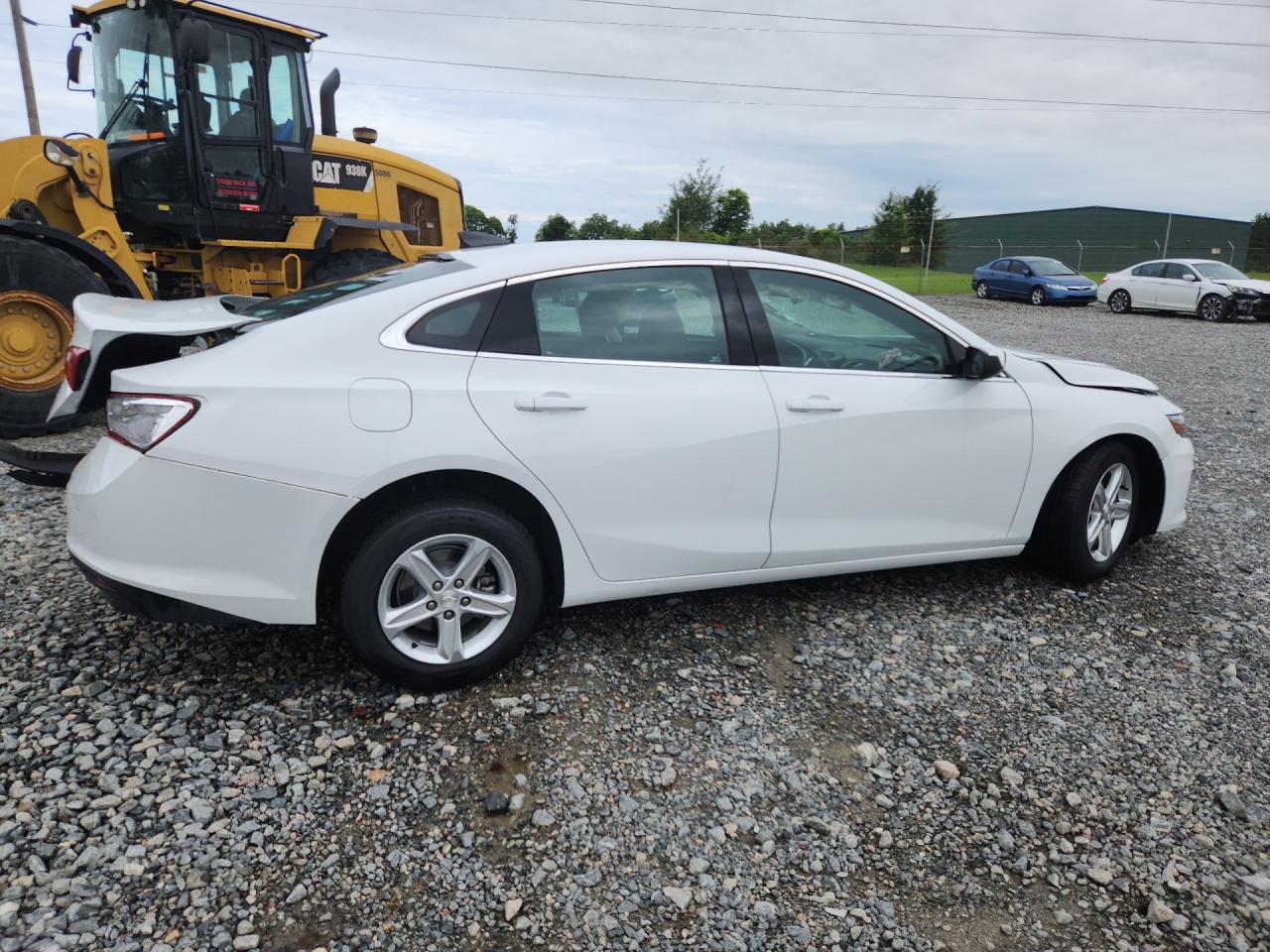 2024 Chevrolet Malibu Ls White vin: 1G1ZC5ST3RF153770 Damage: Right Tail Light, Broken, Replacement Required