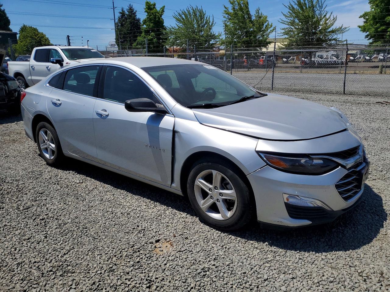 2020 Chevrolet Malibu Ls Silver vin: 1G1ZC5ST4LF098365
